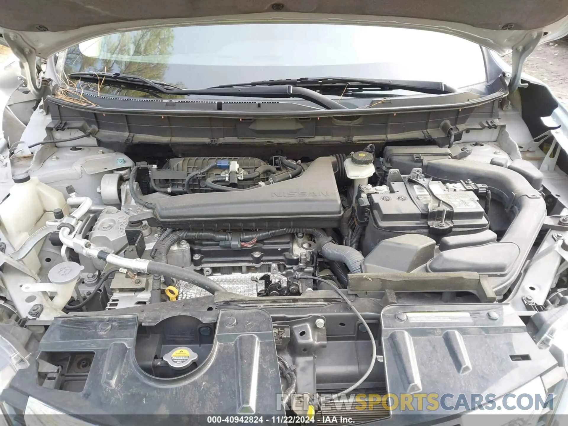 10 Photograph of a damaged car 5N1AT2MT1KC814330 NISSAN ROGUE 2019