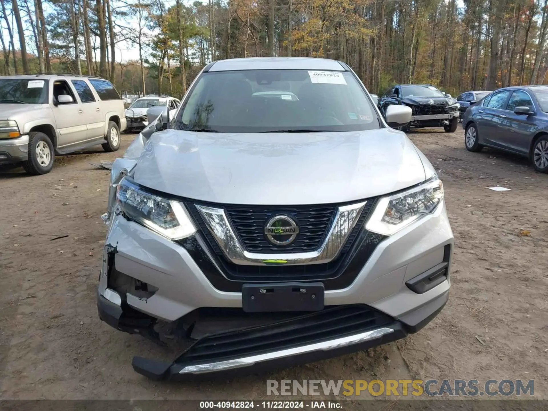 12 Photograph of a damaged car 5N1AT2MT1KC814330 NISSAN ROGUE 2019