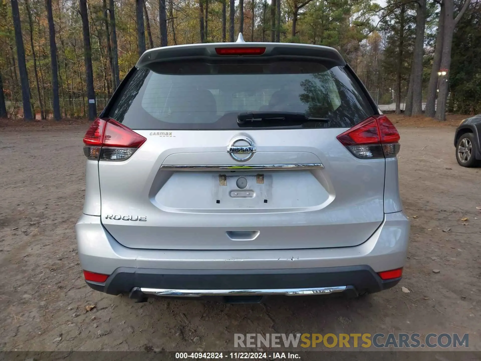 16 Photograph of a damaged car 5N1AT2MT1KC814330 NISSAN ROGUE 2019