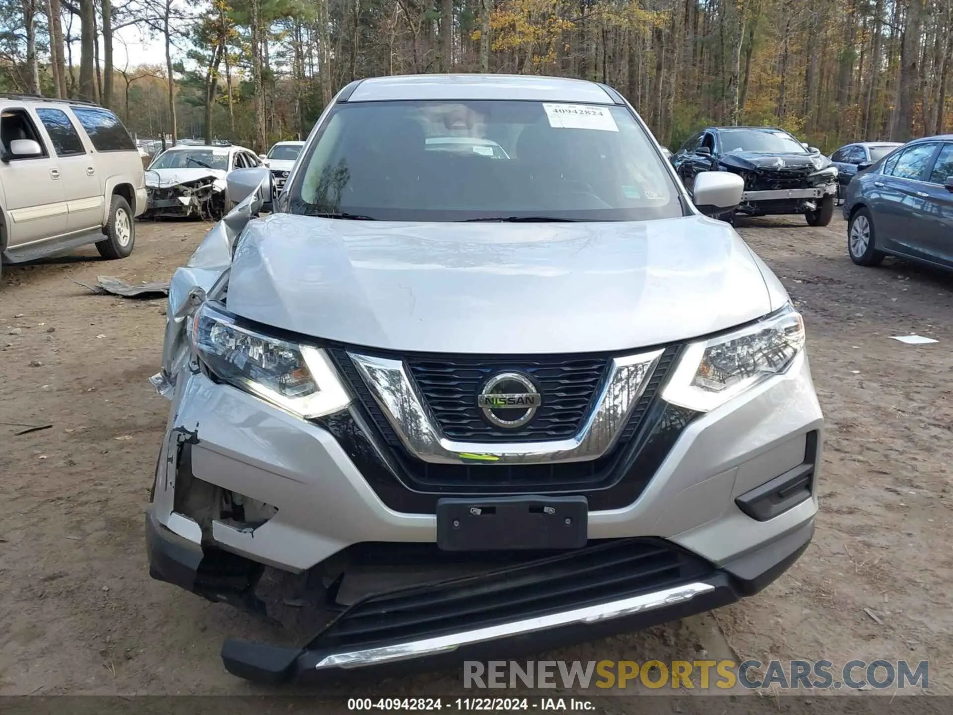 6 Photograph of a damaged car 5N1AT2MT1KC814330 NISSAN ROGUE 2019
