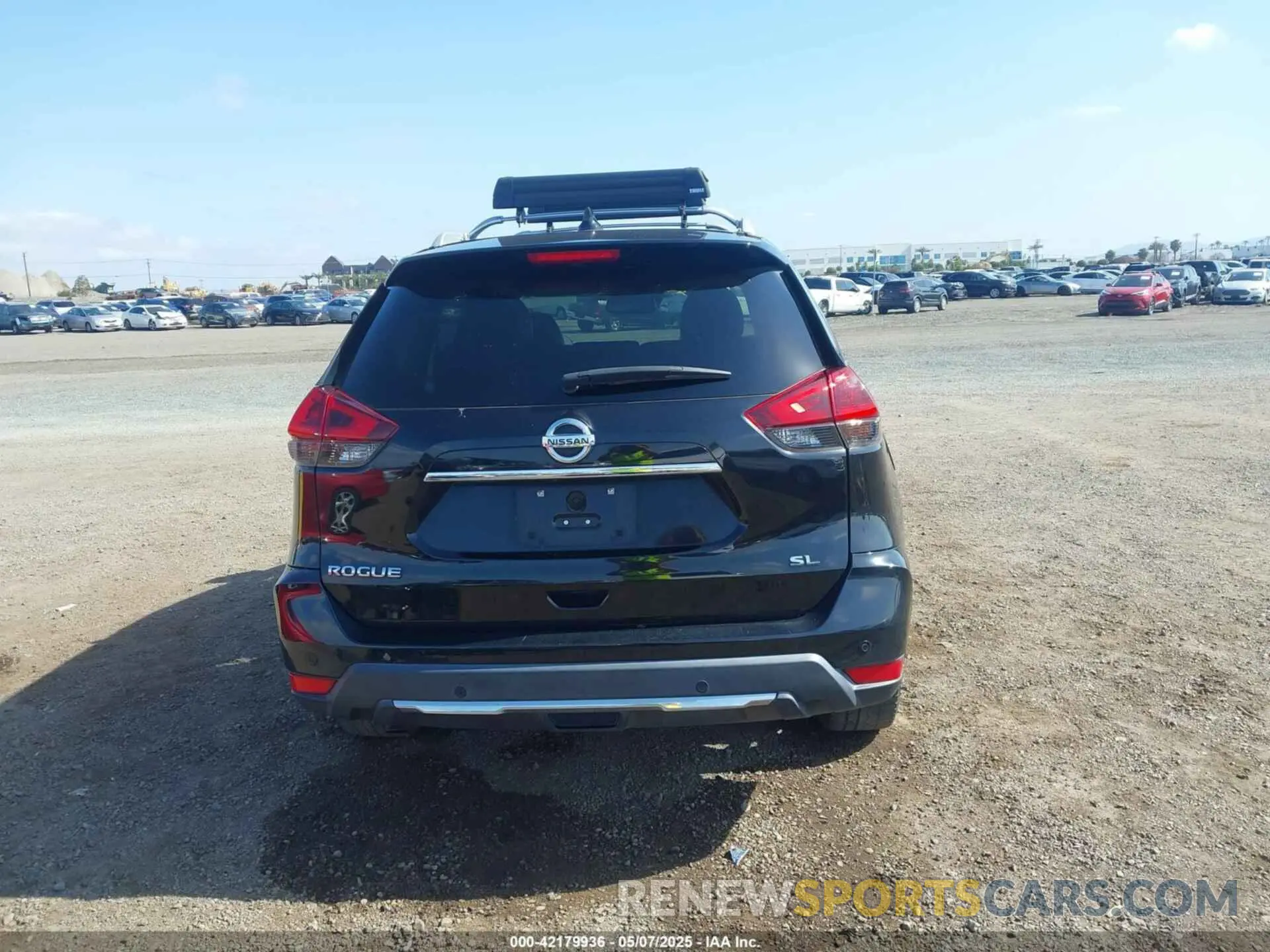 17 Photograph of a damaged car 5N1AT2MT1KC833220 NISSAN ROGUE 2019