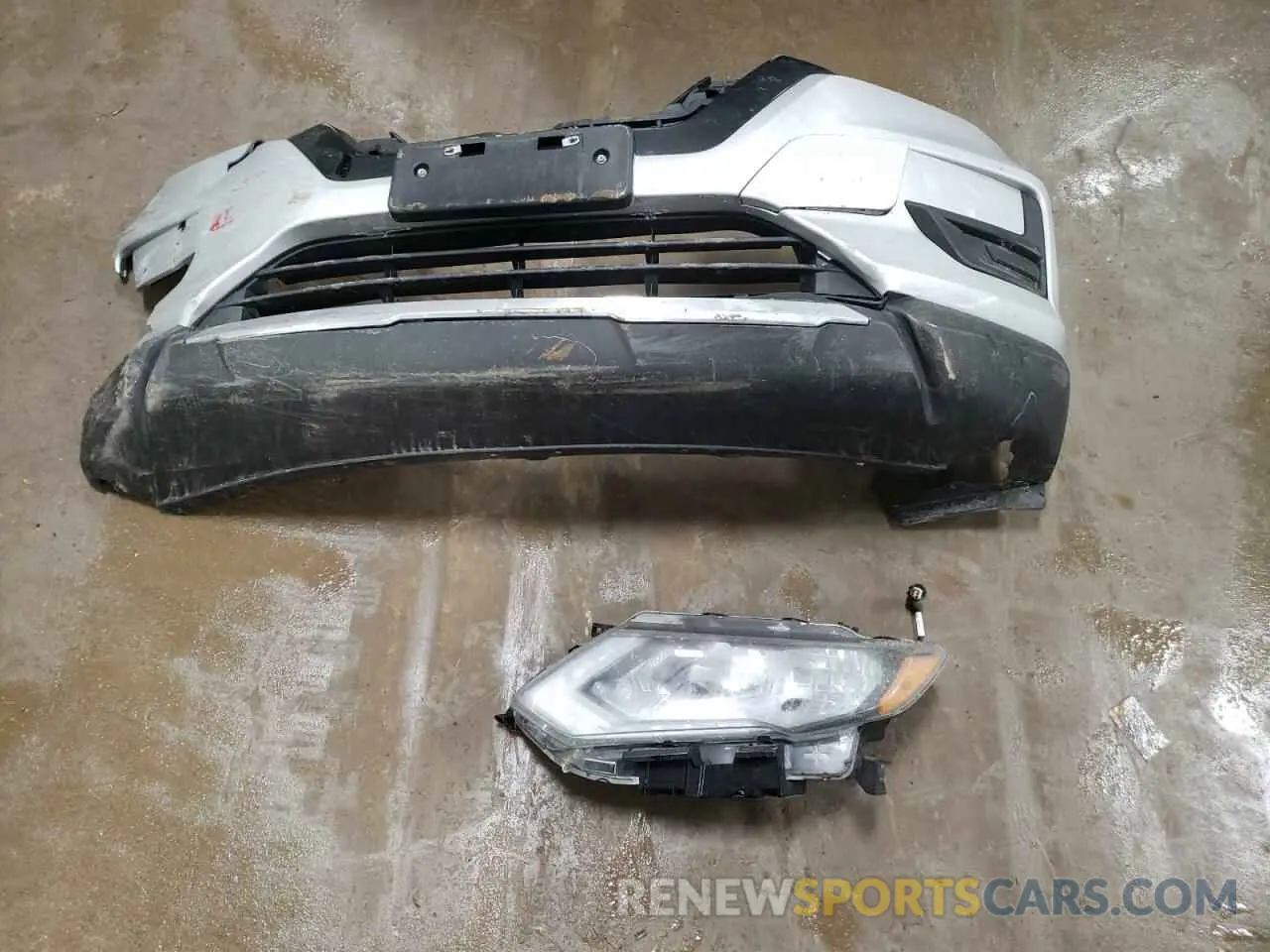 12 Photograph of a damaged car 5N1AT2MT1KC841303 NISSAN ROGUE 2019