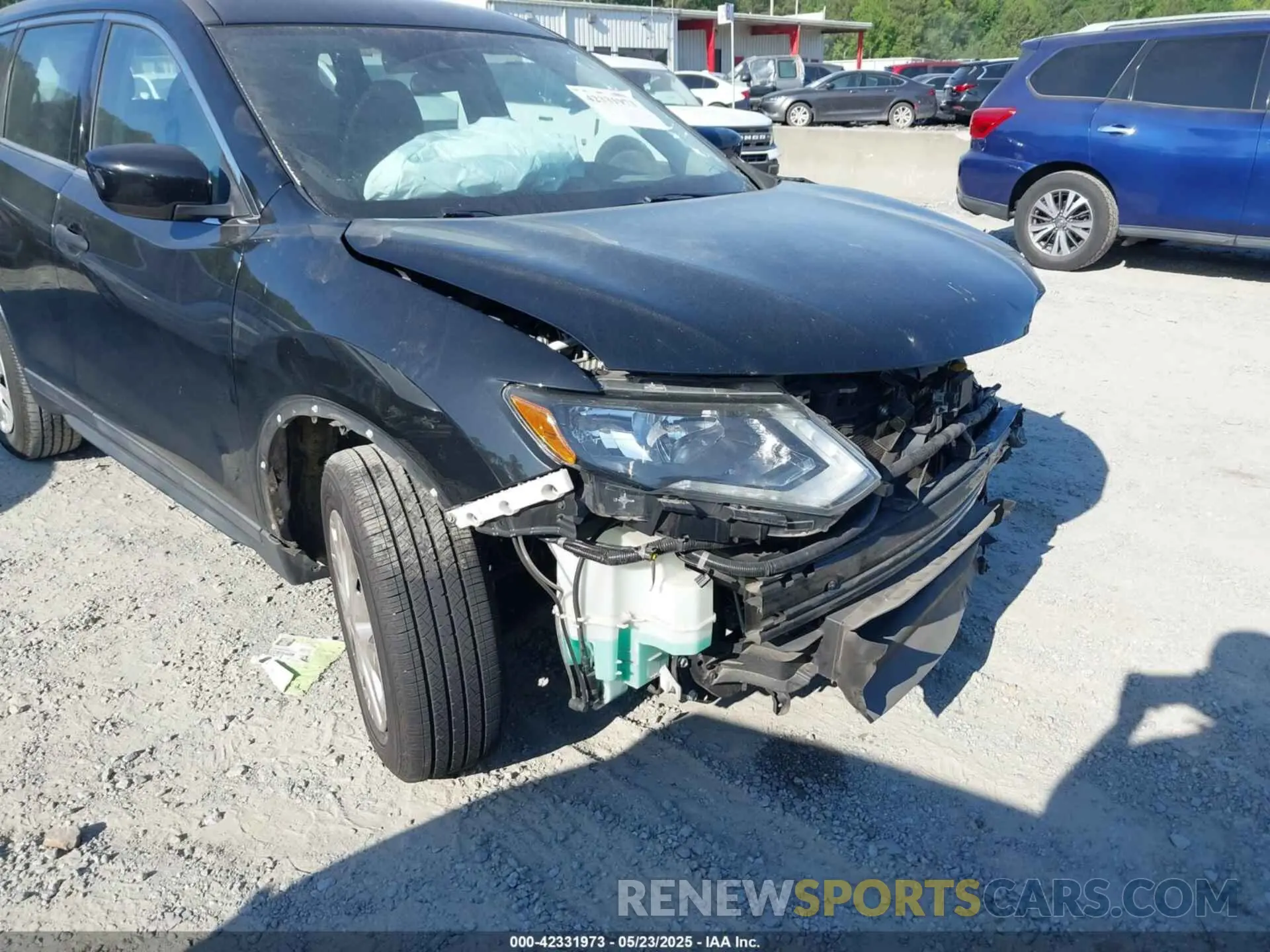 6 Photograph of a damaged car 5N1AT2MT2KC768720 NISSAN ROGUE 2019