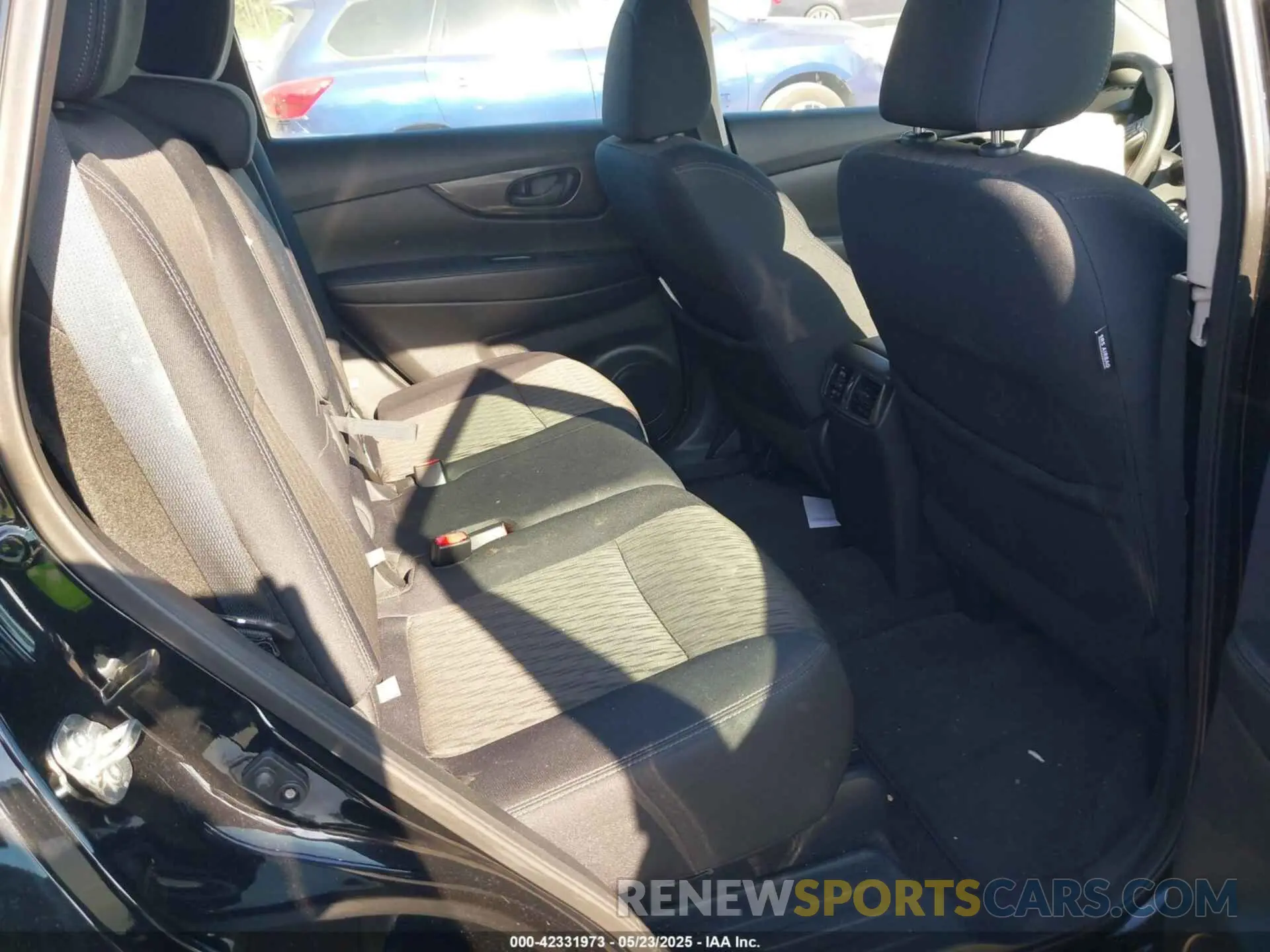 8 Photograph of a damaged car 5N1AT2MT2KC768720 NISSAN ROGUE 2019