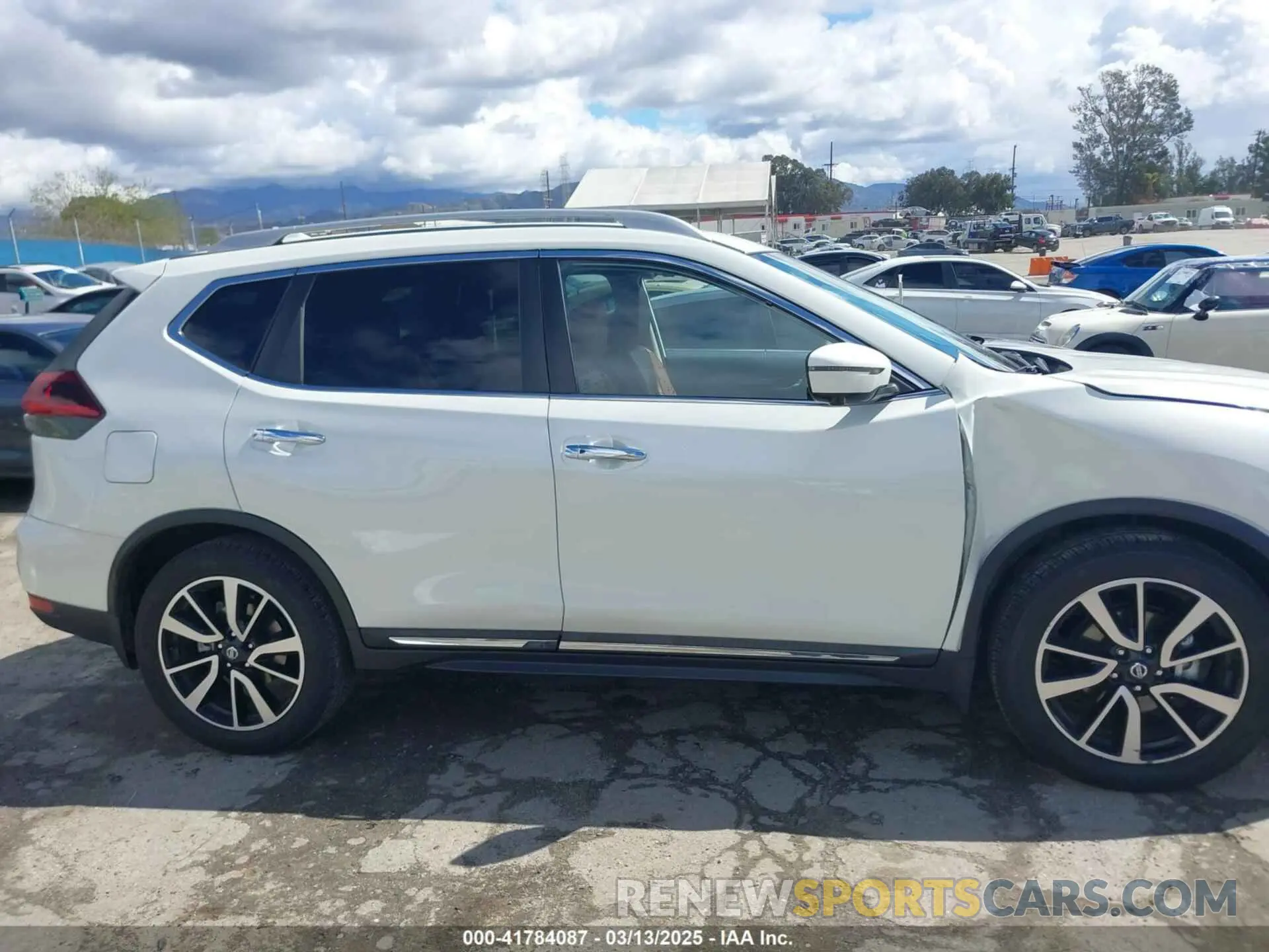 13 Photograph of a damaged car 5N1AT2MT2KC794816 NISSAN ROGUE 2019
