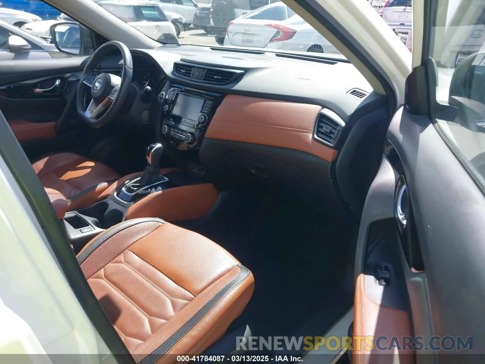 5 Photograph of a damaged car 5N1AT2MT2KC794816 NISSAN ROGUE 2019