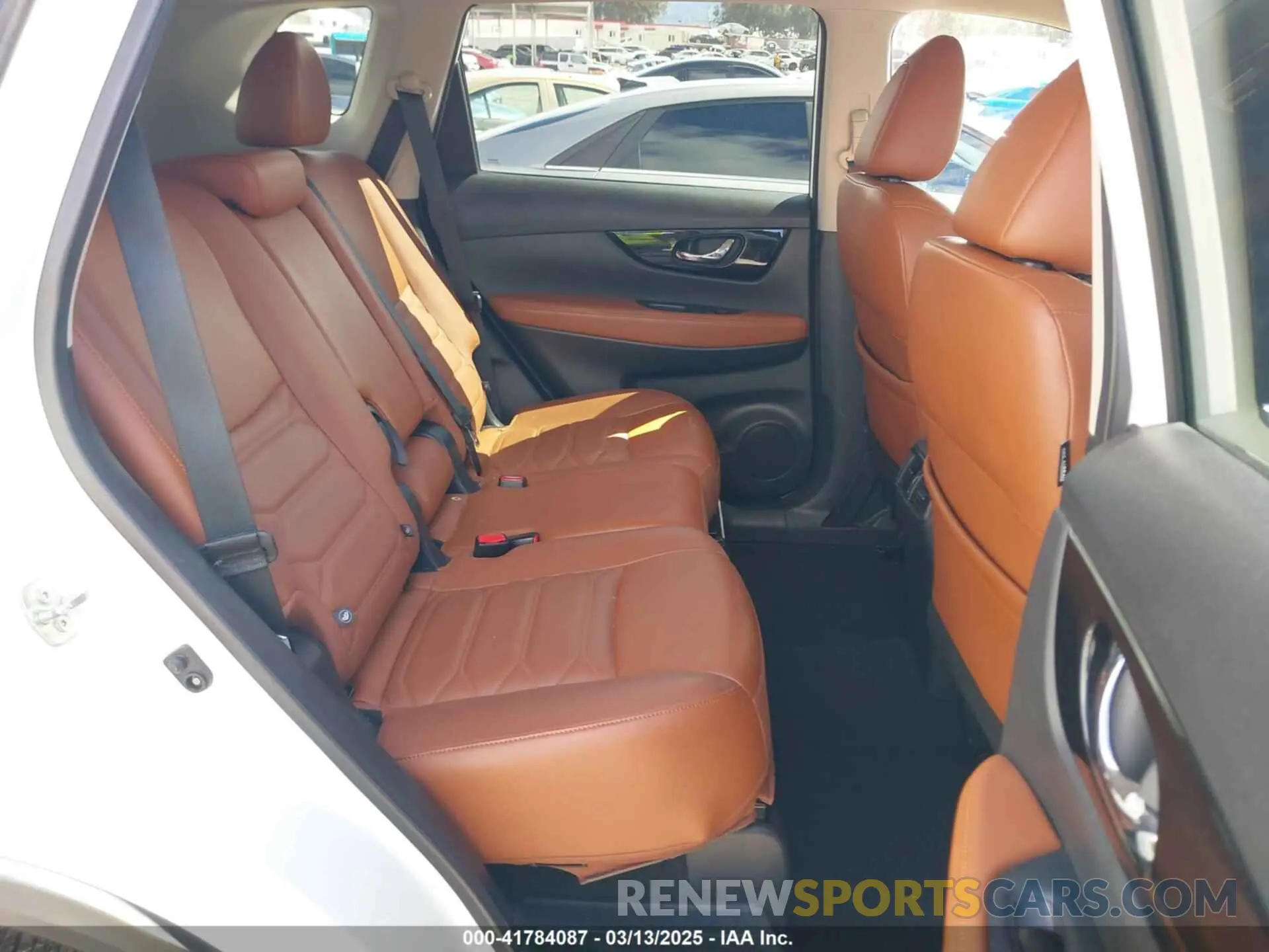 8 Photograph of a damaged car 5N1AT2MT2KC794816 NISSAN ROGUE 2019