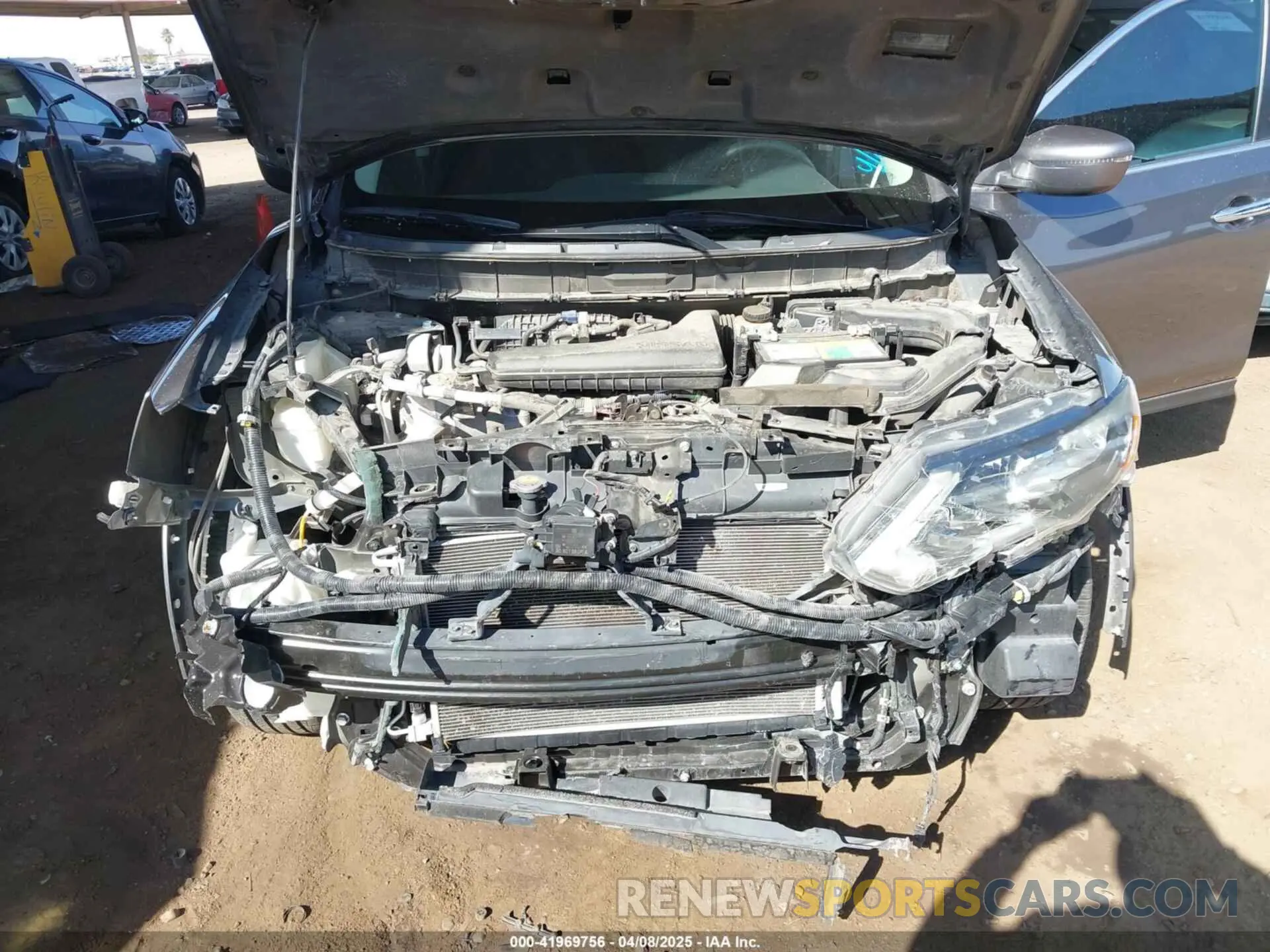 10 Photograph of a damaged car 5N1AT2MT2KC809606 NISSAN ROGUE 2019
