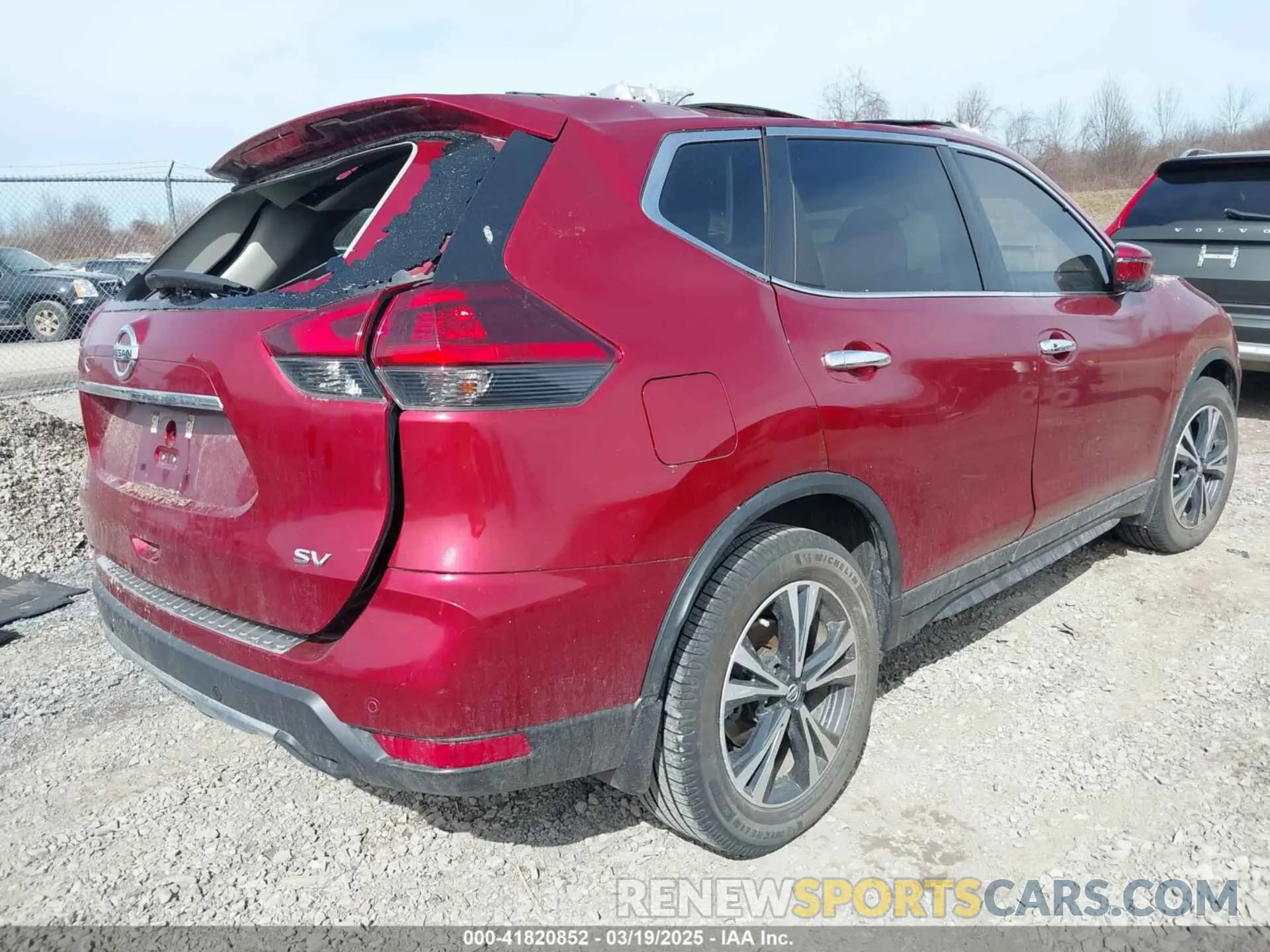 4 Photograph of a damaged car 5N1AT2MT3KC709806 NISSAN ROGUE 2019