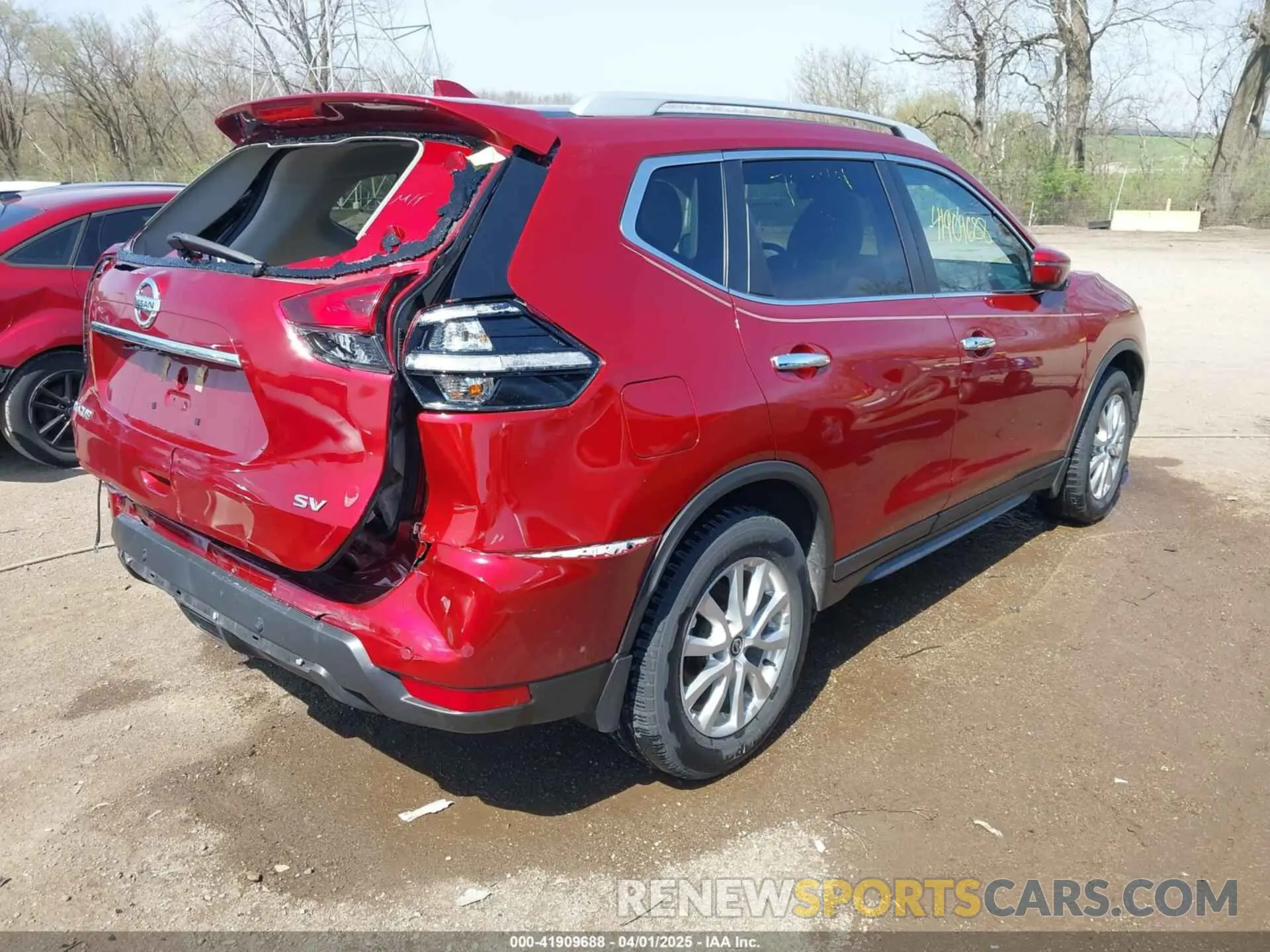 4 Photograph of a damaged car 5N1AT2MT3KC721034 NISSAN ROGUE 2019