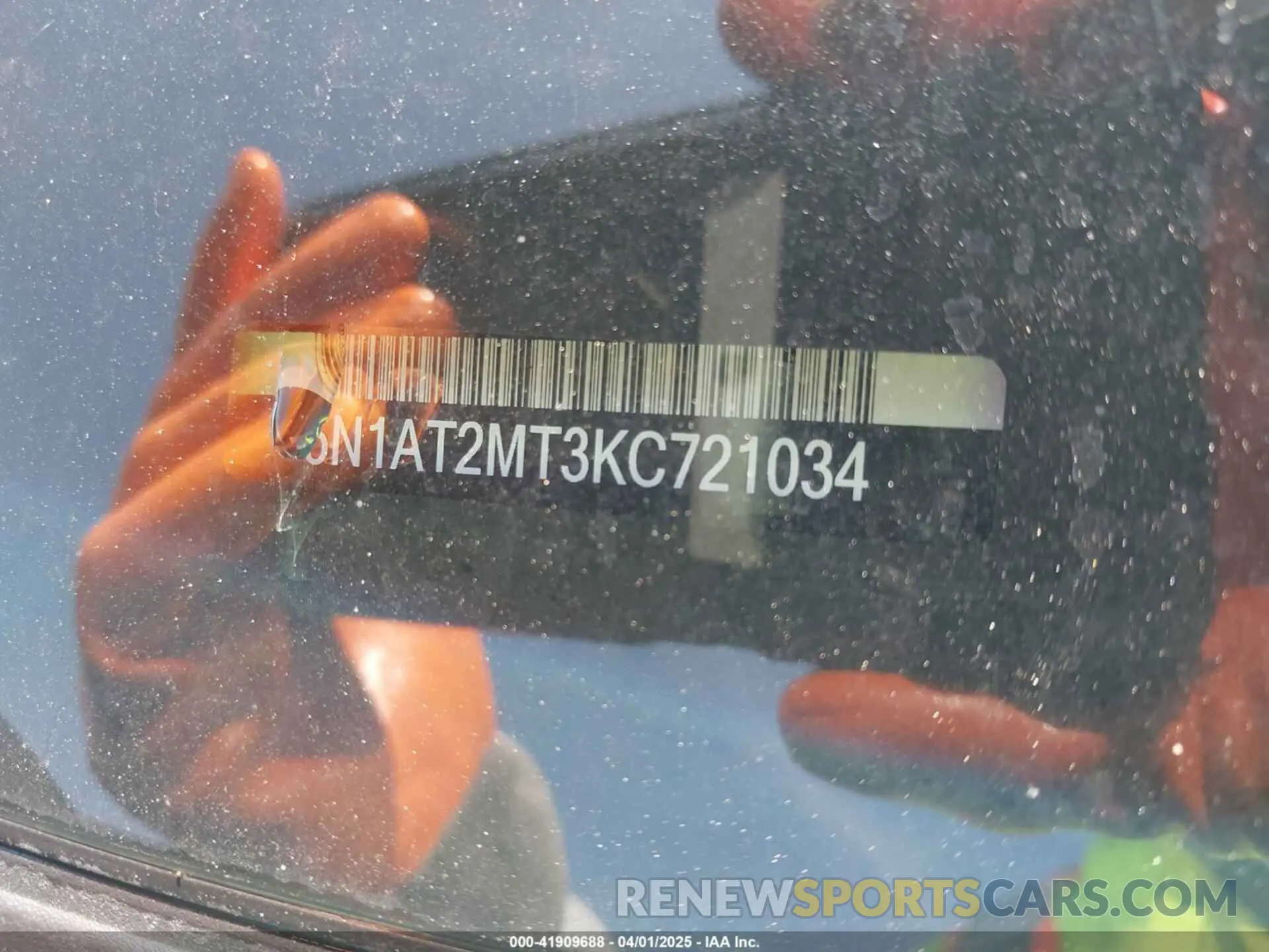 9 Photograph of a damaged car 5N1AT2MT3KC721034 NISSAN ROGUE 2019