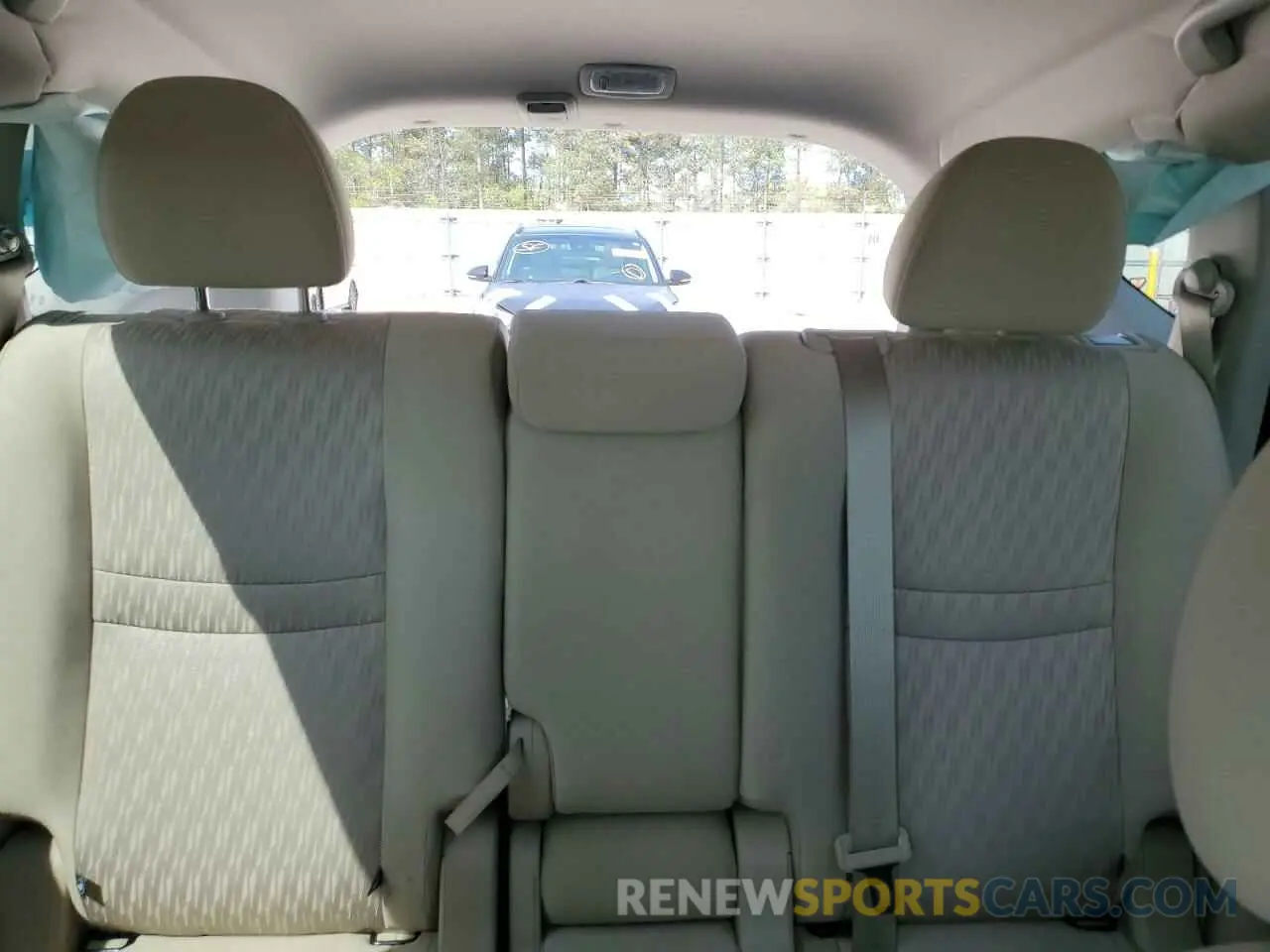10 Photograph of a damaged car 5N1AT2MT3KC725407 NISSAN ROGUE 2019
