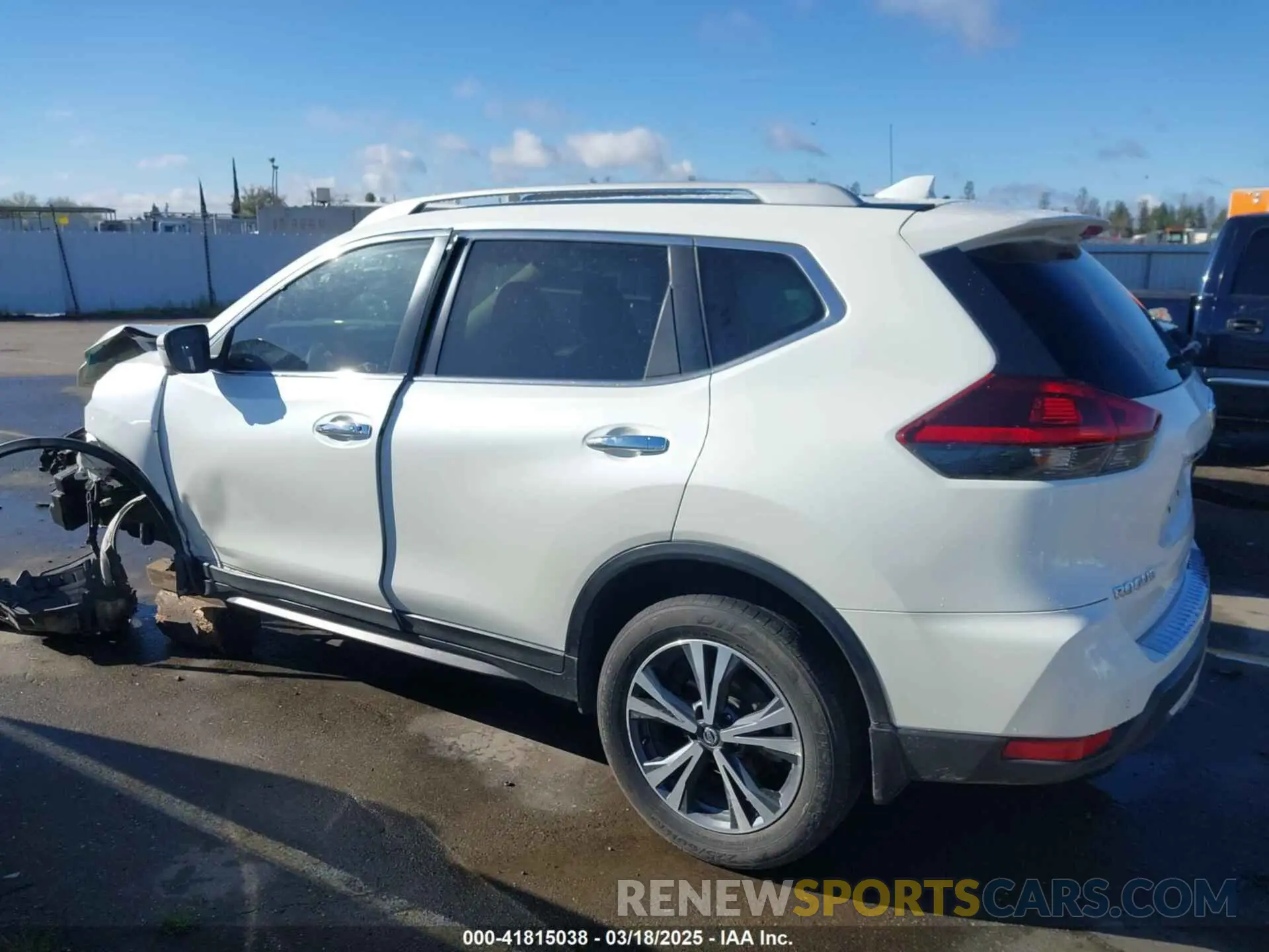 14 Photograph of a damaged car 5N1AT2MT3KC736441 NISSAN ROGUE 2019