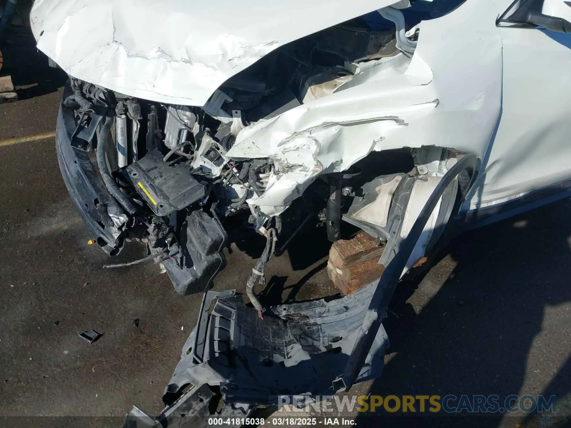 17 Photograph of a damaged car 5N1AT2MT3KC736441 NISSAN ROGUE 2019