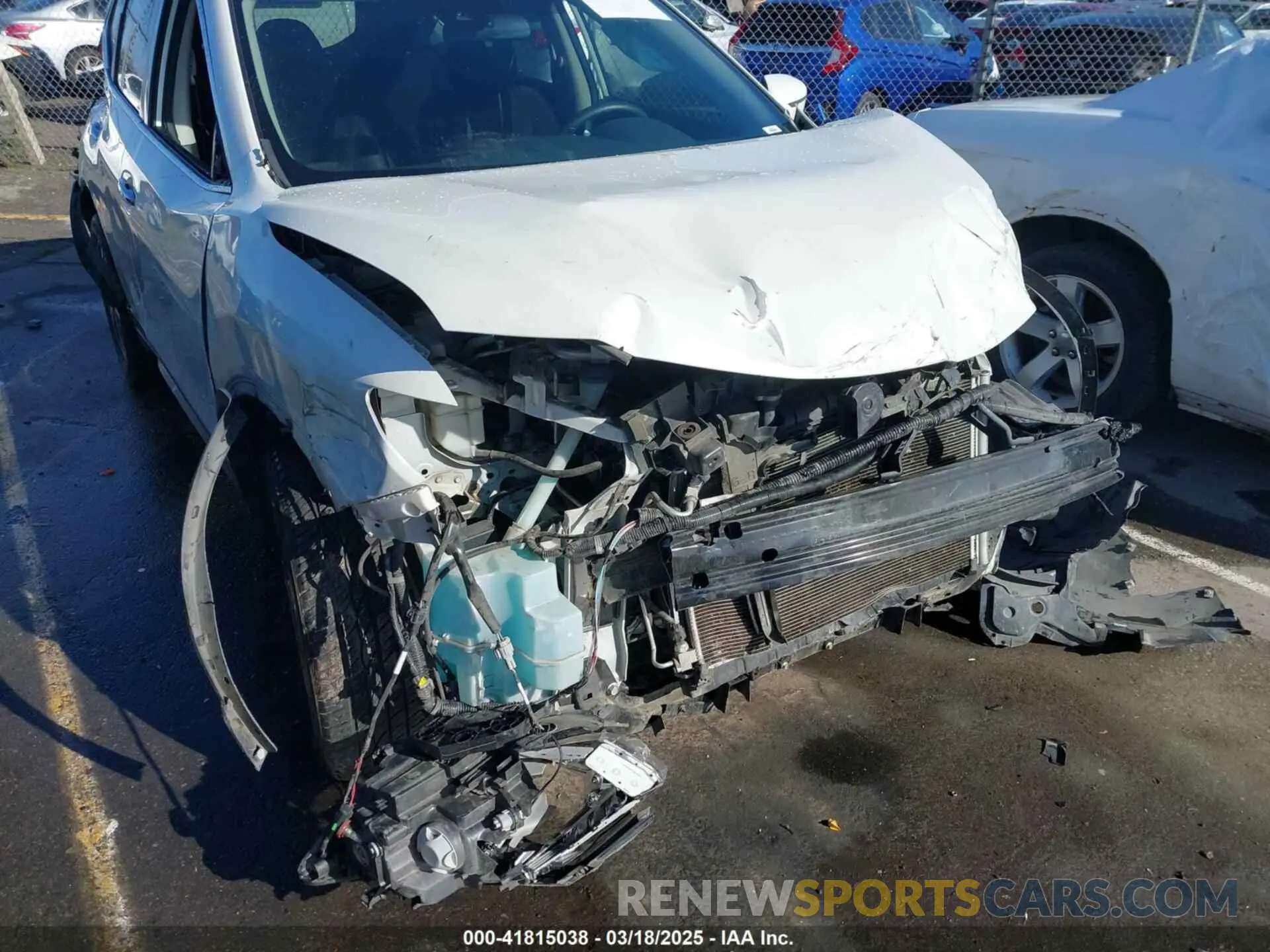 18 Photograph of a damaged car 5N1AT2MT3KC736441 NISSAN ROGUE 2019