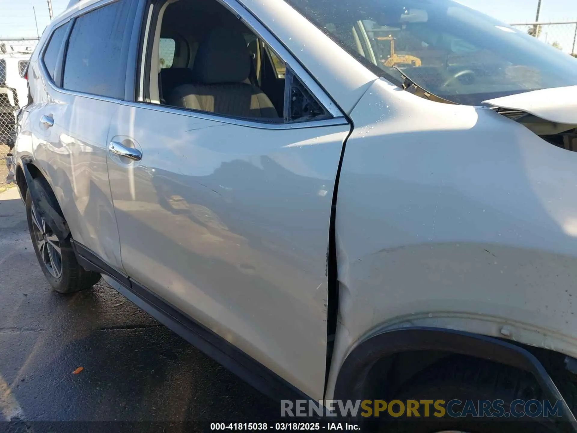 21 Photograph of a damaged car 5N1AT2MT3KC736441 NISSAN ROGUE 2019