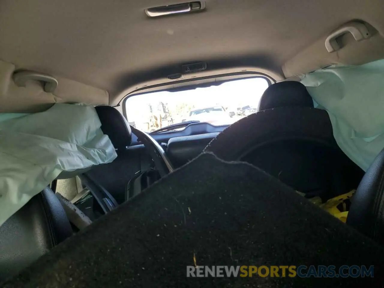 10 Photograph of a damaged car 5N1AT2MT3KC740148 NISSAN ROGUE 2019