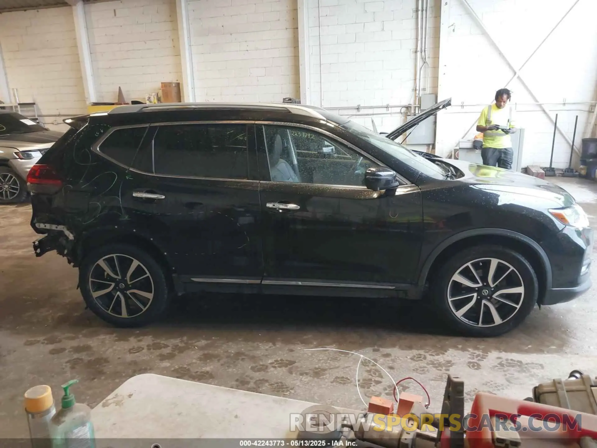 13 Photograph of a damaged car 5N1AT2MT3KC760027 NISSAN ROGUE 2019