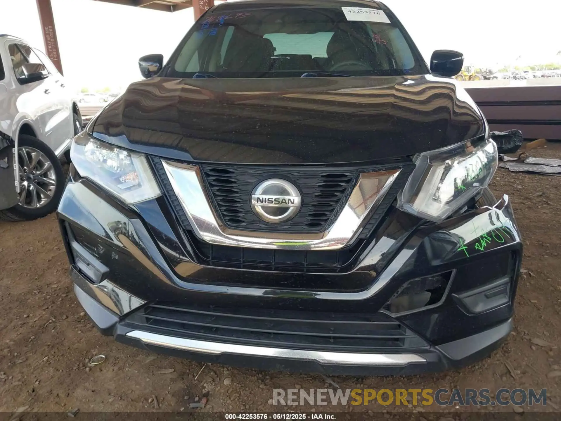 12 Photograph of a damaged car 5N1AT2MT3KC768693 NISSAN ROGUE 2019