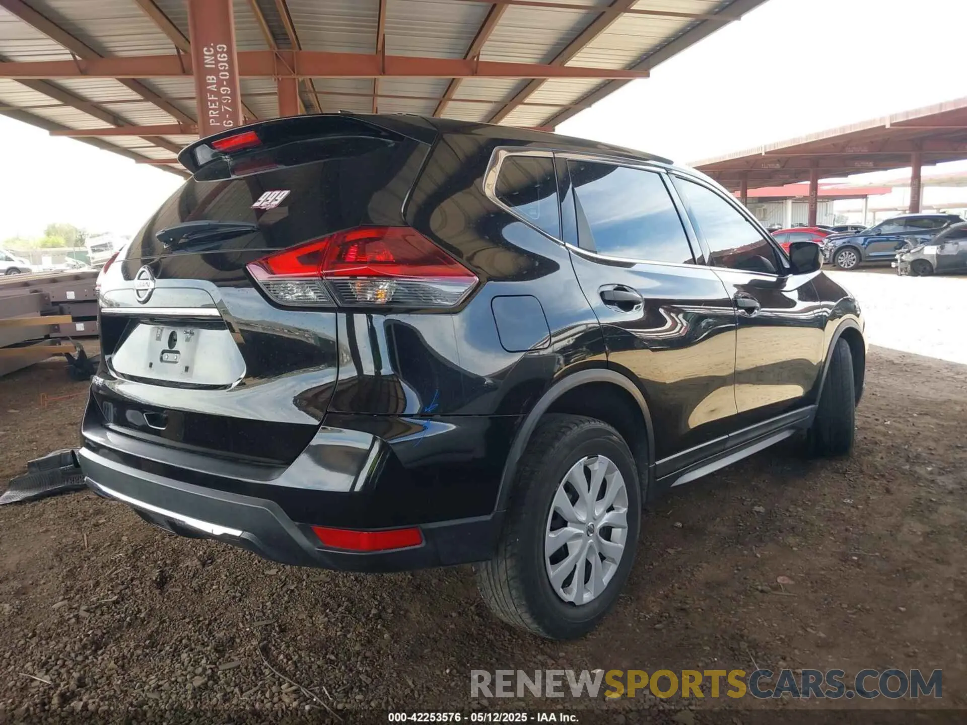 4 Photograph of a damaged car 5N1AT2MT3KC768693 NISSAN ROGUE 2019