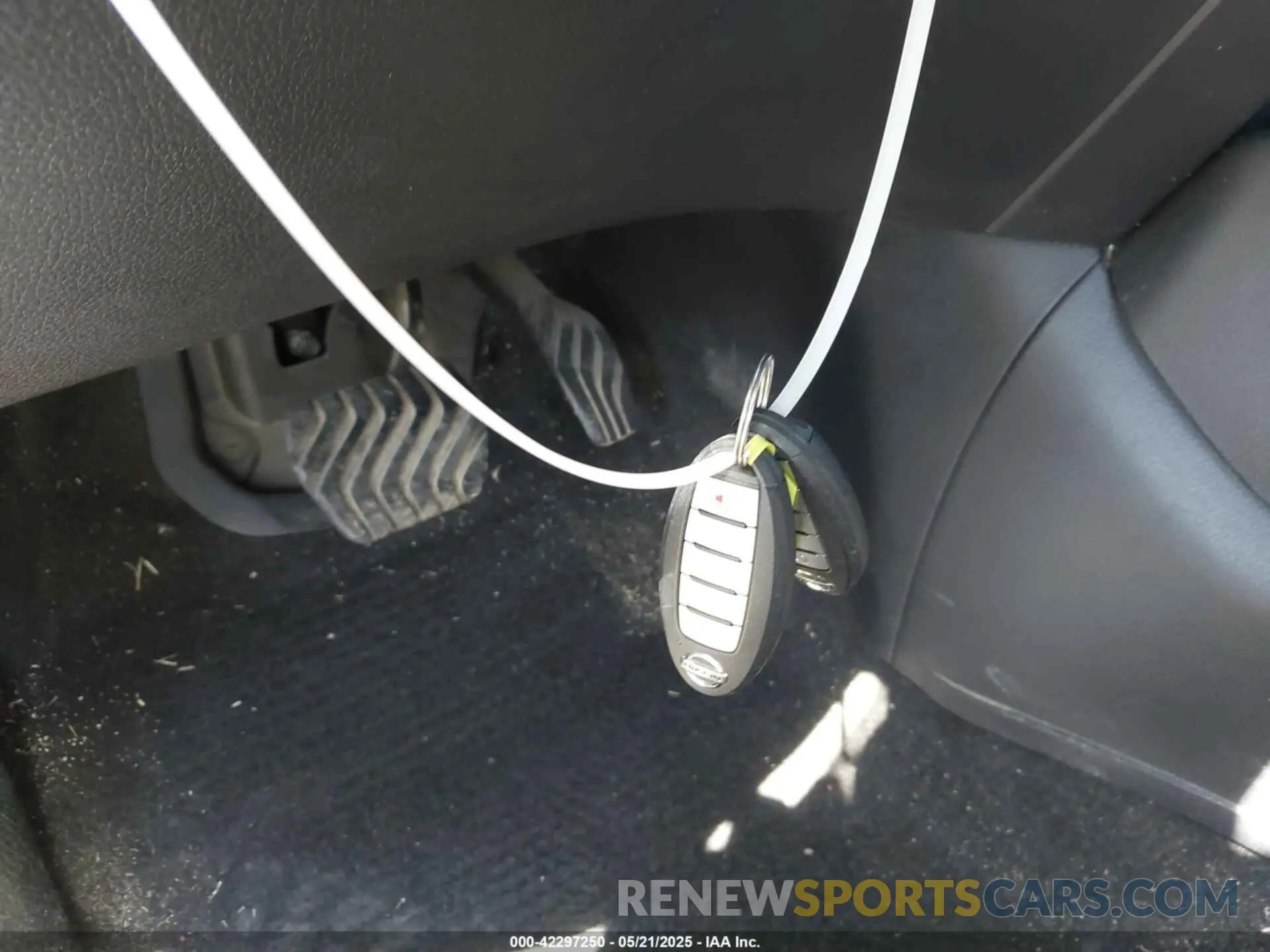 11 Photograph of a damaged car 5N1AT2MT3KC777412 NISSAN ROGUE 2019