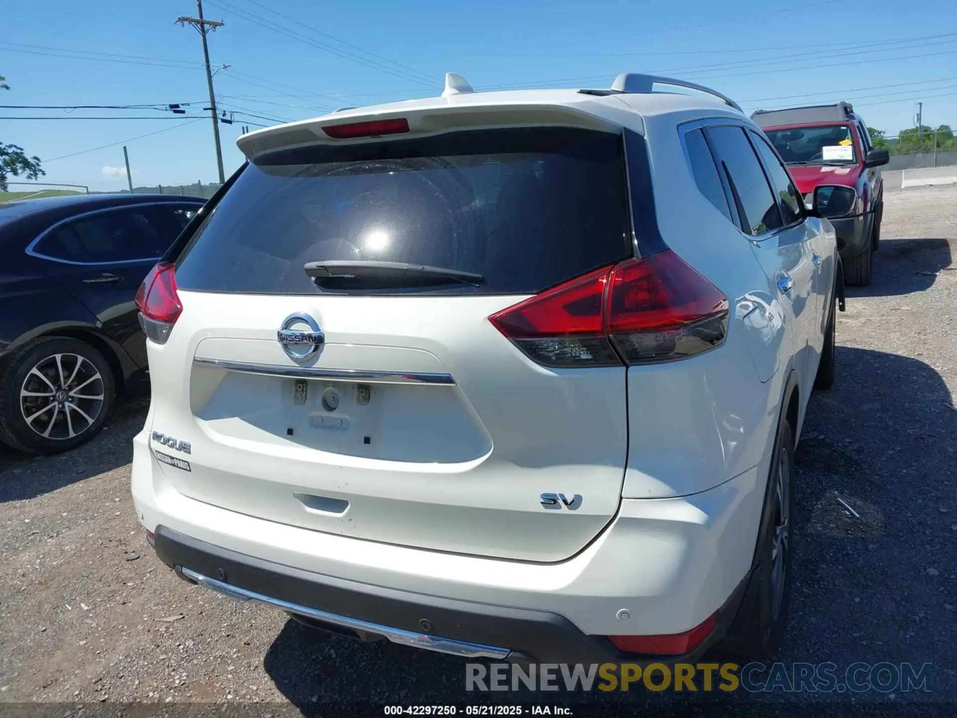 17 Photograph of a damaged car 5N1AT2MT3KC777412 NISSAN ROGUE 2019