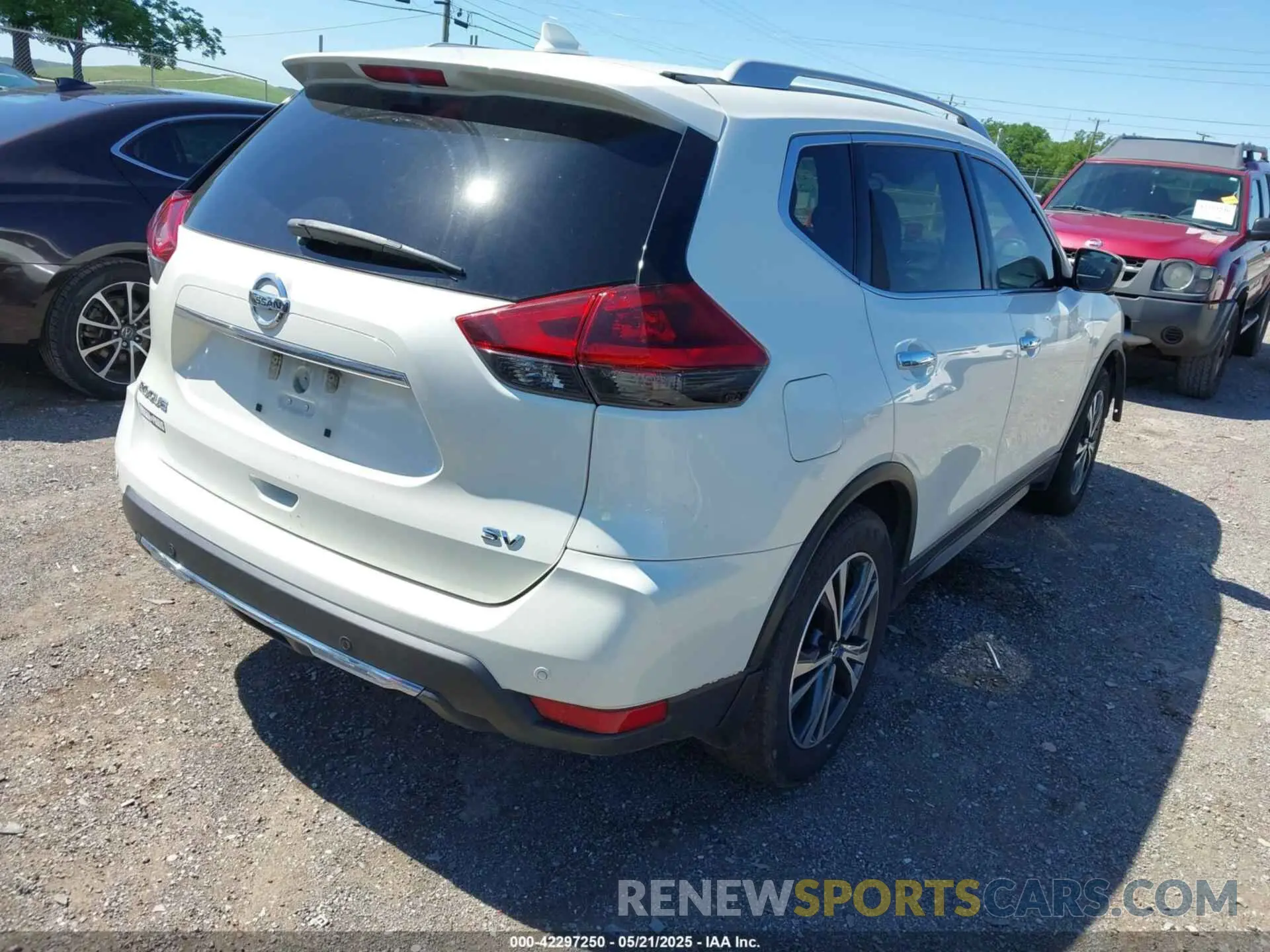 4 Photograph of a damaged car 5N1AT2MT3KC777412 NISSAN ROGUE 2019