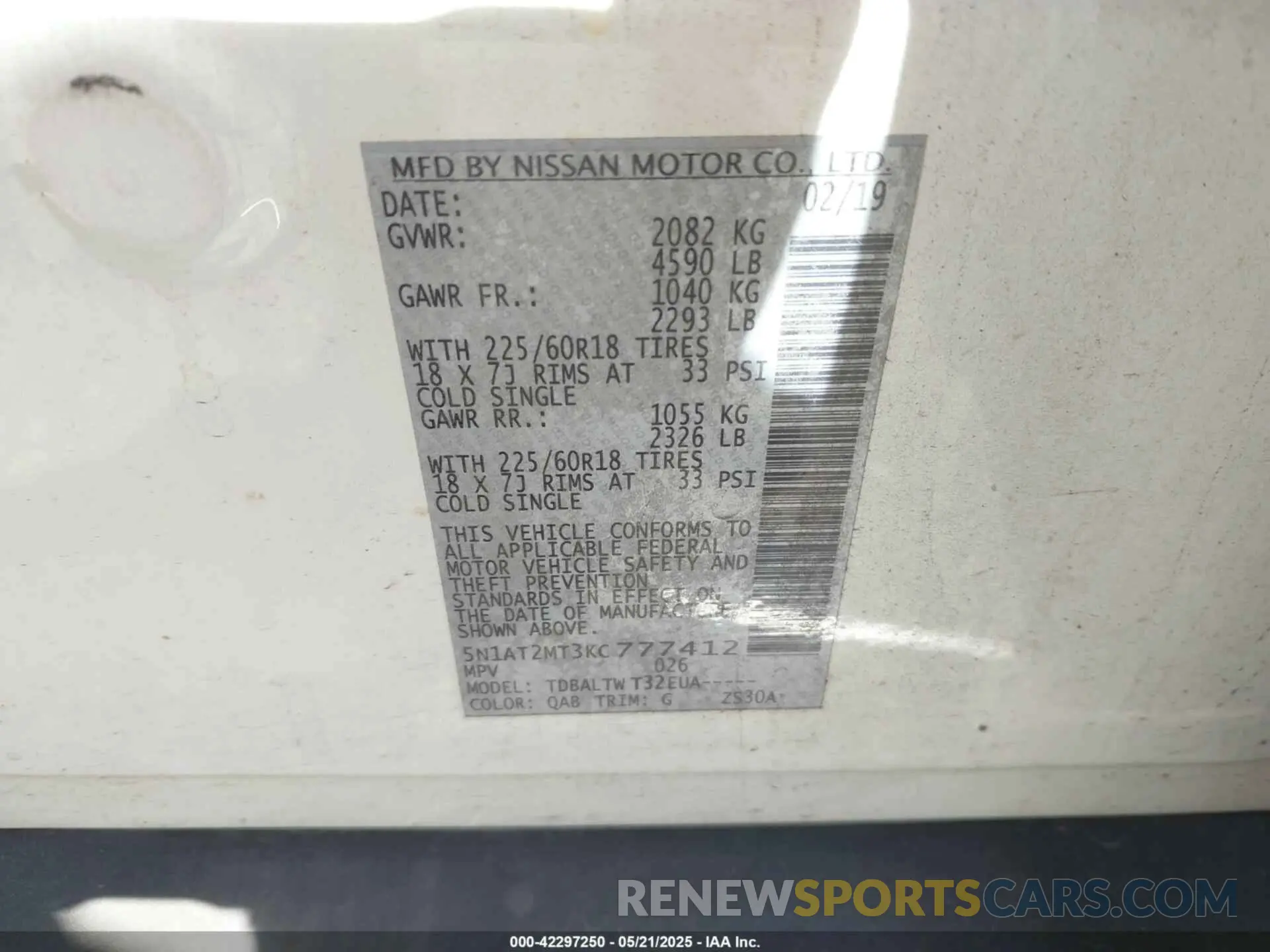 9 Photograph of a damaged car 5N1AT2MT3KC777412 NISSAN ROGUE 2019