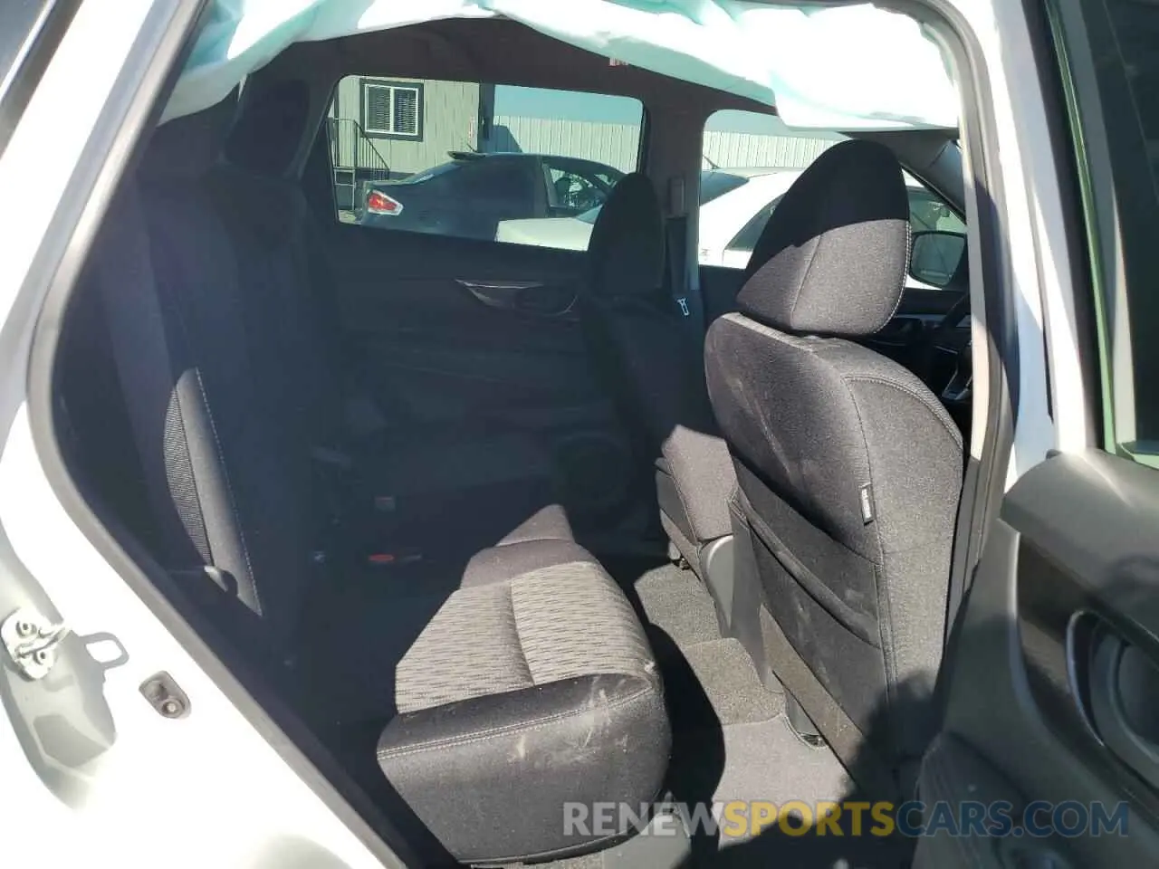 10 Photograph of a damaged car 5N1AT2MT3KC782920 NISSAN ROGUE 2019