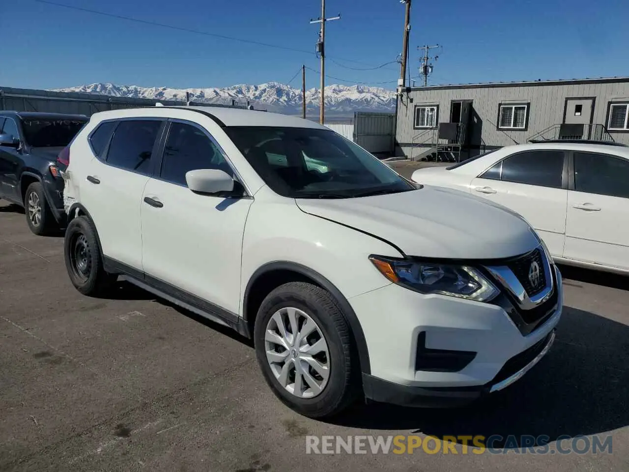 4 Photograph of a damaged car 5N1AT2MT3KC782920 NISSAN ROGUE 2019