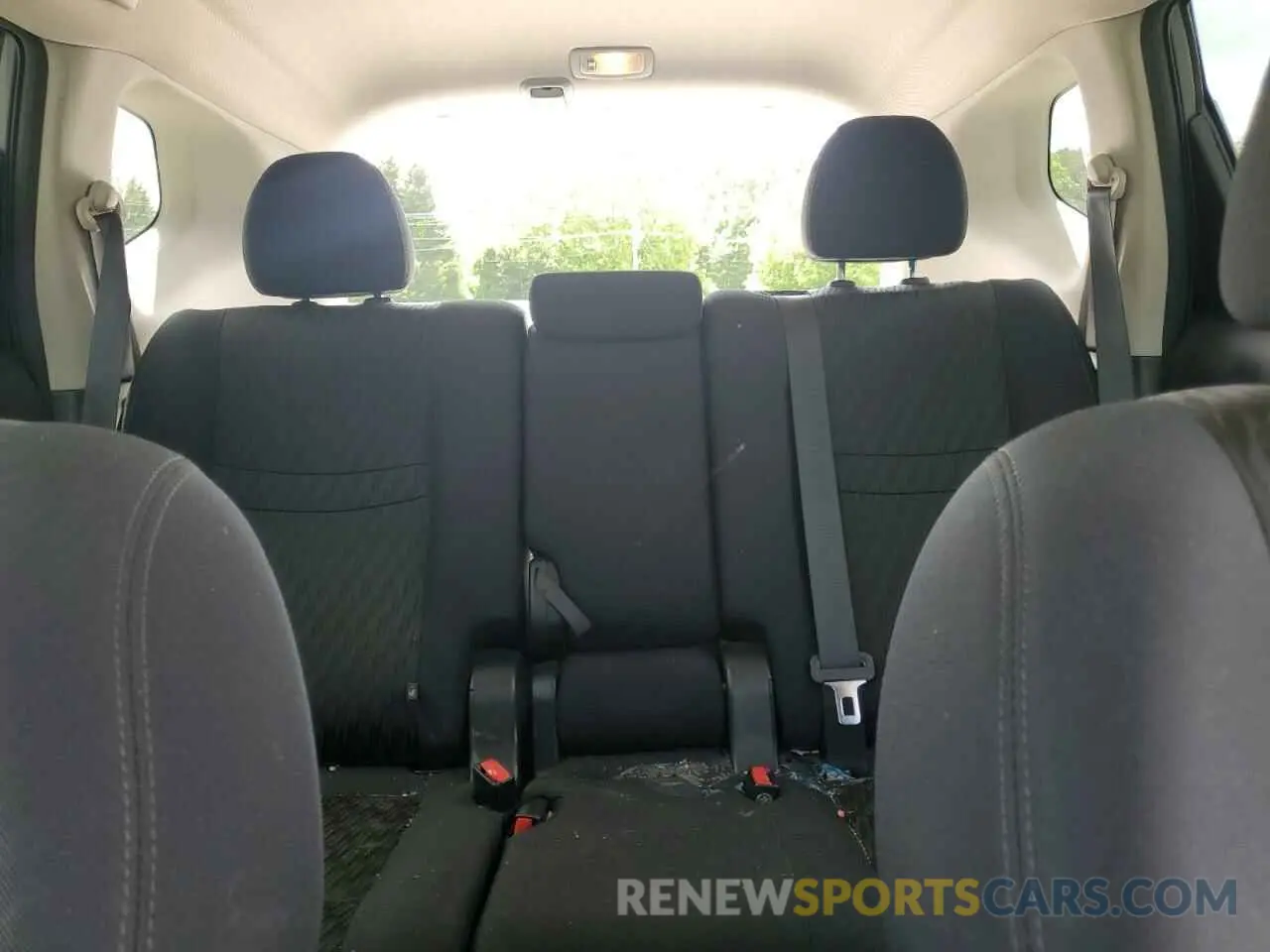 10 Photograph of a damaged car 5N1AT2MT3KC784666 NISSAN ROGUE 2019