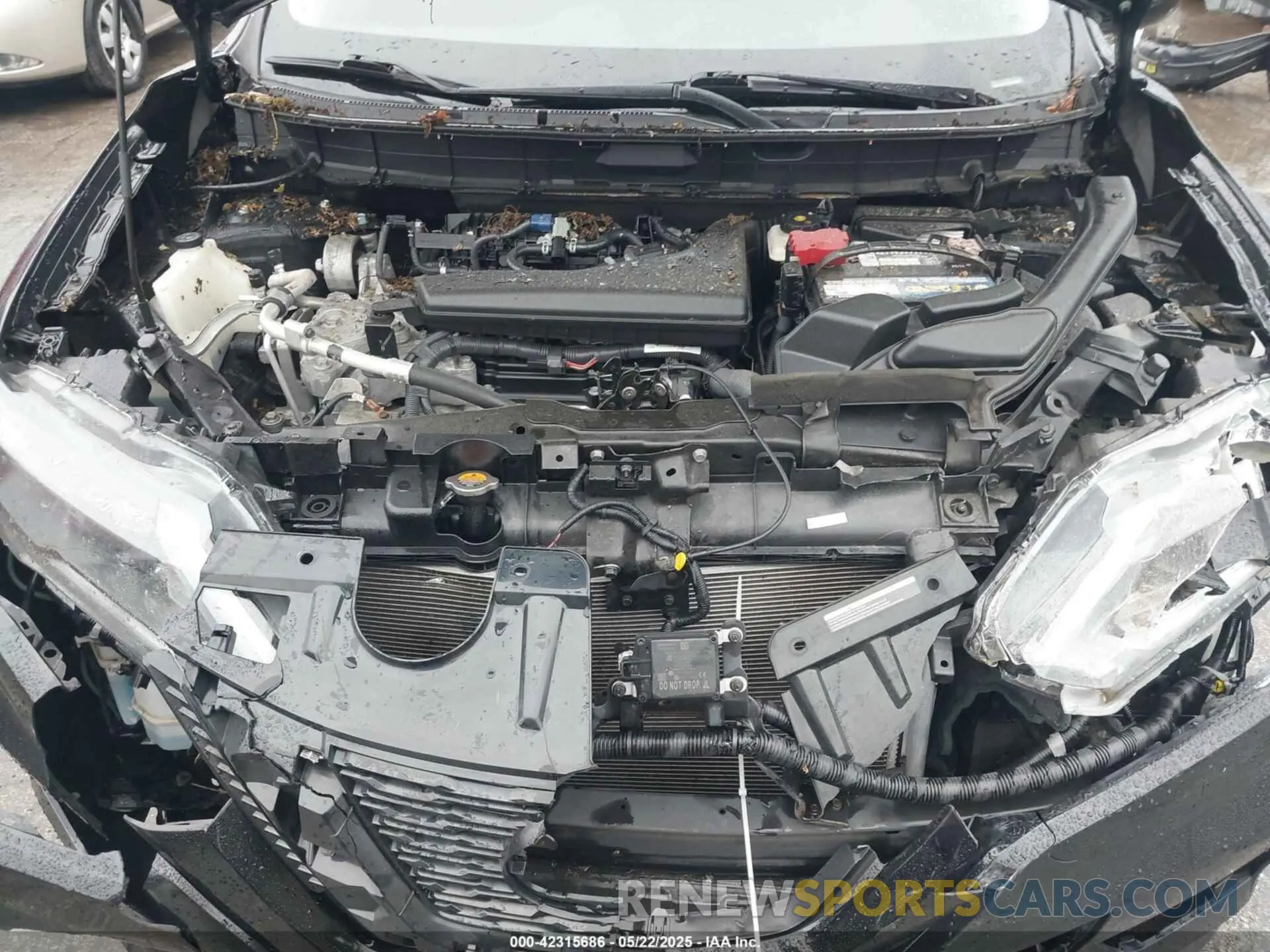 10 Photograph of a damaged car 5N1AT2MT3KC819335 NISSAN ROGUE 2019