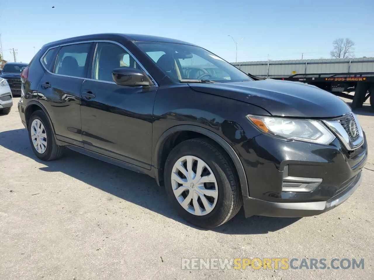 4 Photograph of a damaged car 5N1AT2MT3KC838872 NISSAN ROGUE 2019