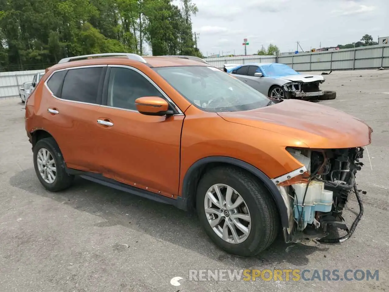 4 Photograph of a damaged car 5N1AT2MT4KC702461 NISSAN ROGUE 2019