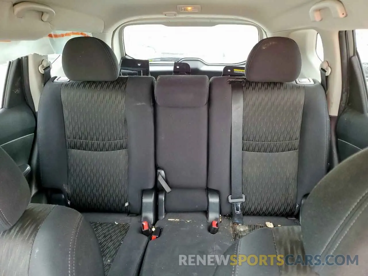 10 Photograph of a damaged car 5N1AT2MT4KC705747 NISSAN ROGUE 2019