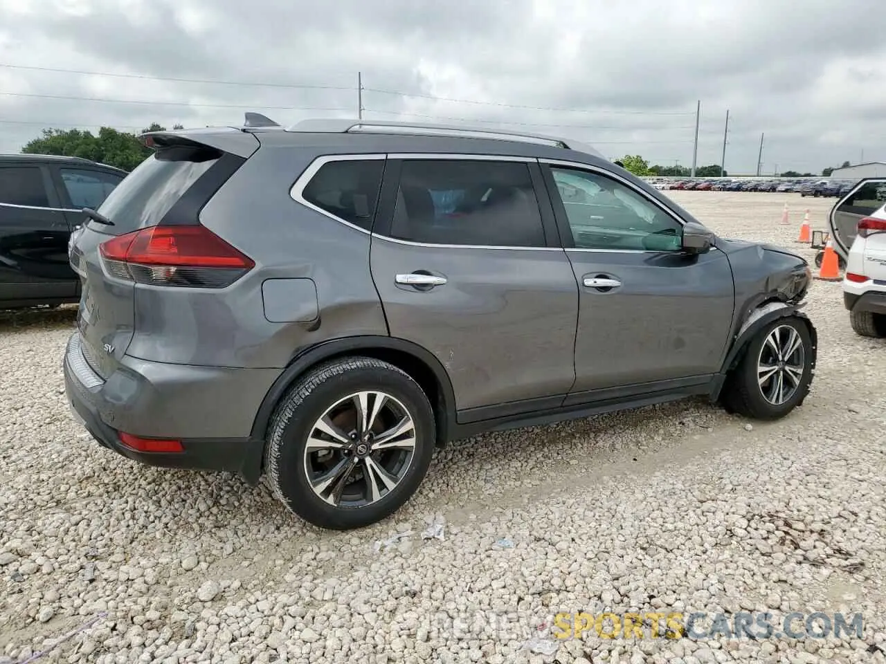 3 Photograph of a damaged car 5N1AT2MT4KC705747 NISSAN ROGUE 2019