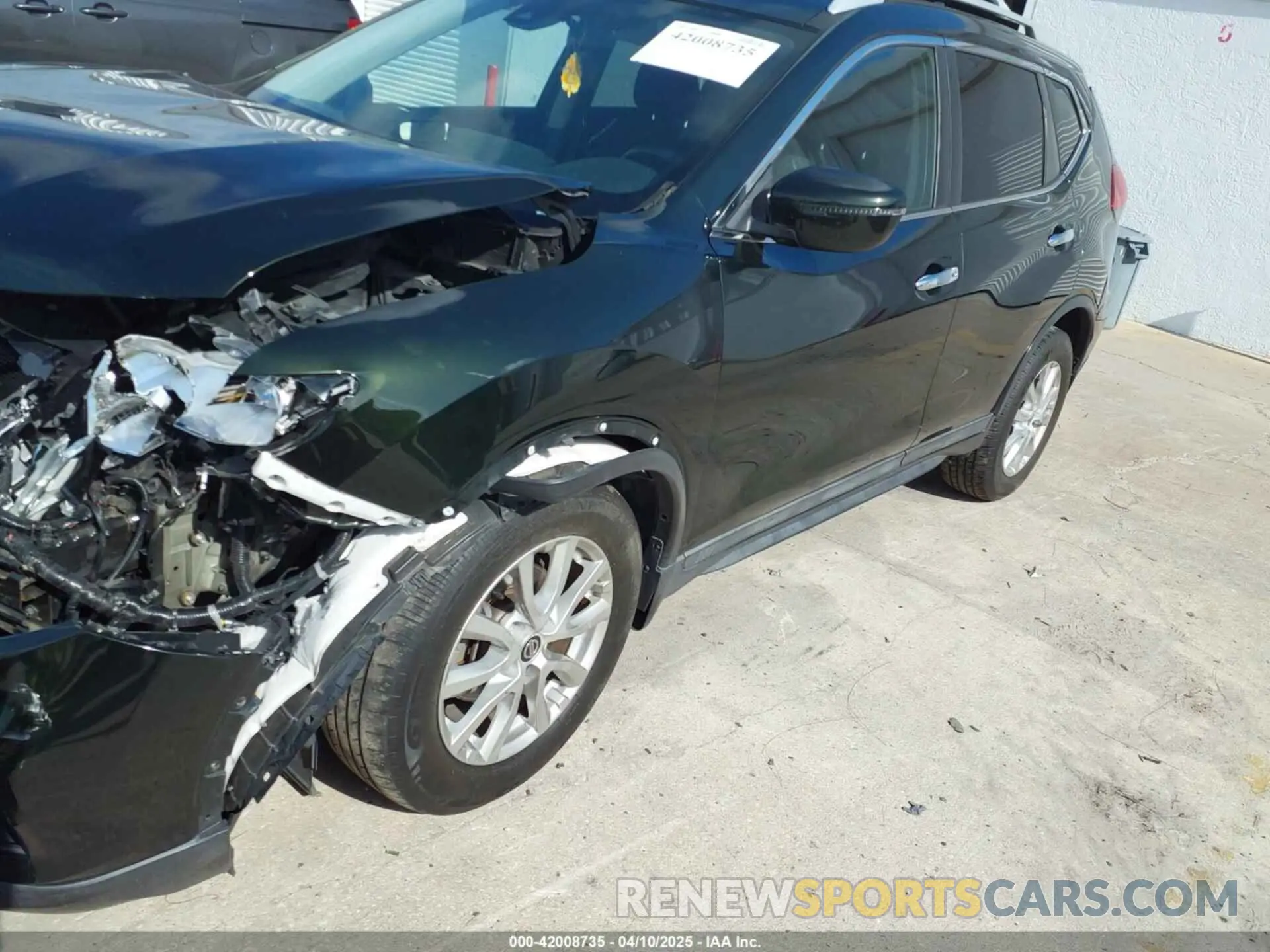 2 Photograph of a damaged car 5N1AT2MT4KC794820 NISSAN ROGUE 2019