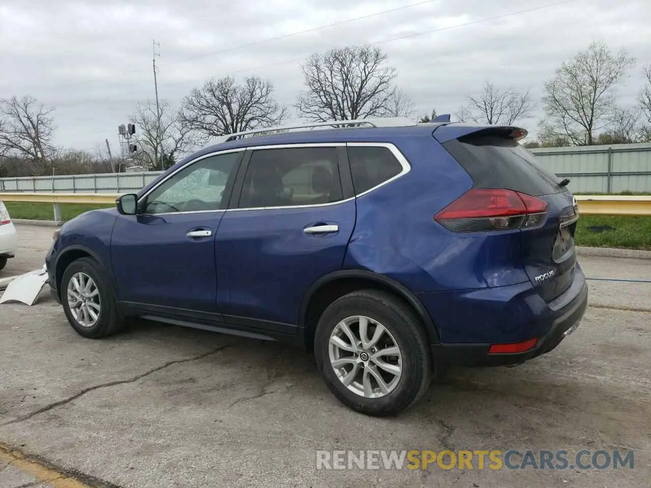 2 Photograph of a damaged car 5N1AT2MT4KC827797 NISSAN ROGUE 2019