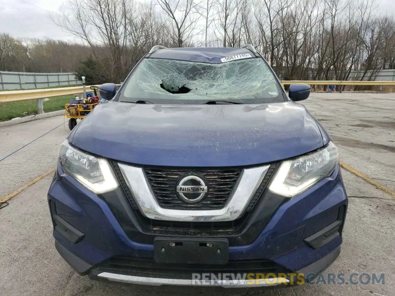 5 Photograph of a damaged car 5N1AT2MT4KC827797 NISSAN ROGUE 2019