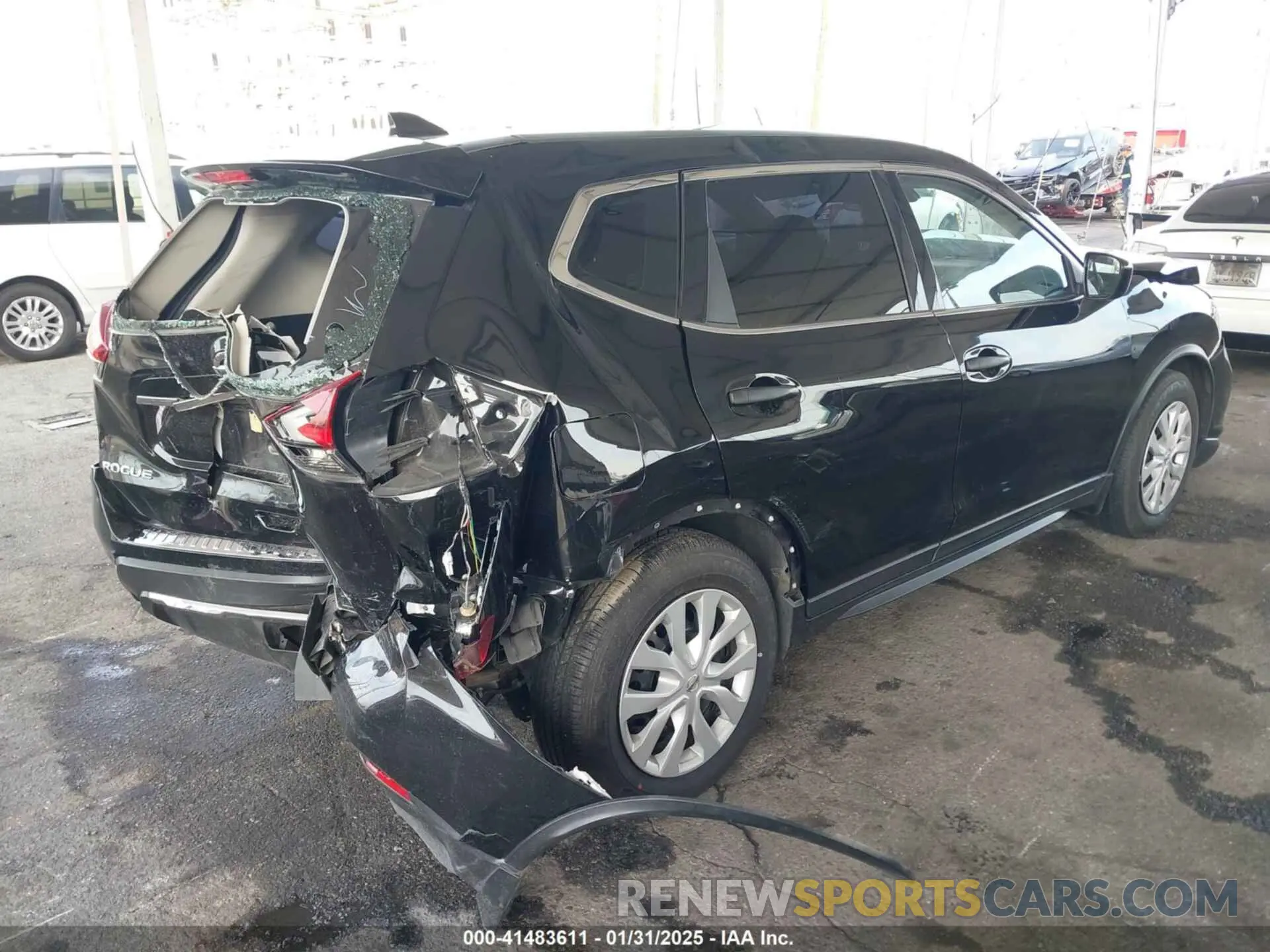 4 Photograph of a damaged car 5N1AT2MT4KC839643 NISSAN ROGUE 2019