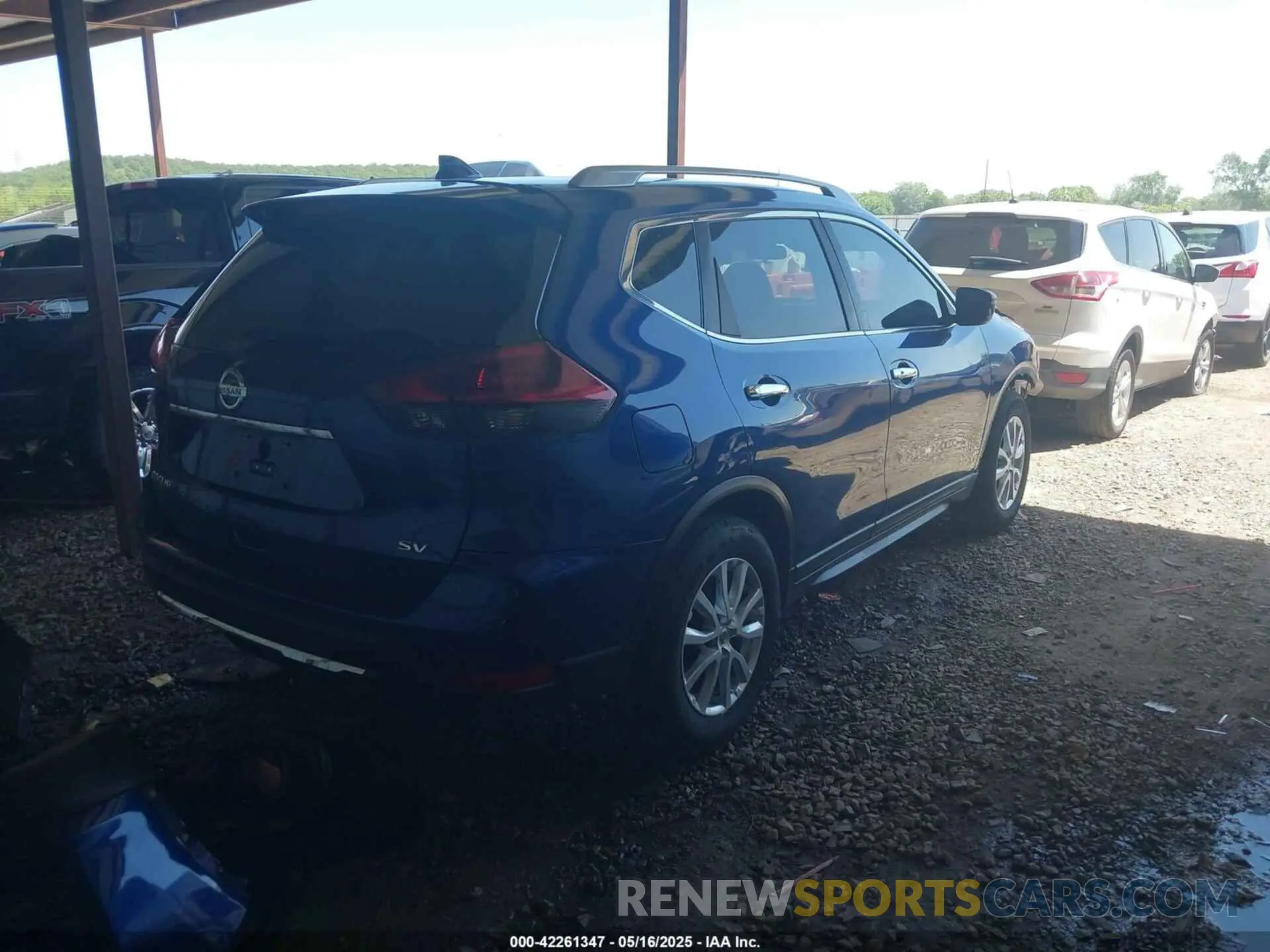 4 Photograph of a damaged car 5N1AT2MT5KC705496 NISSAN ROGUE 2019