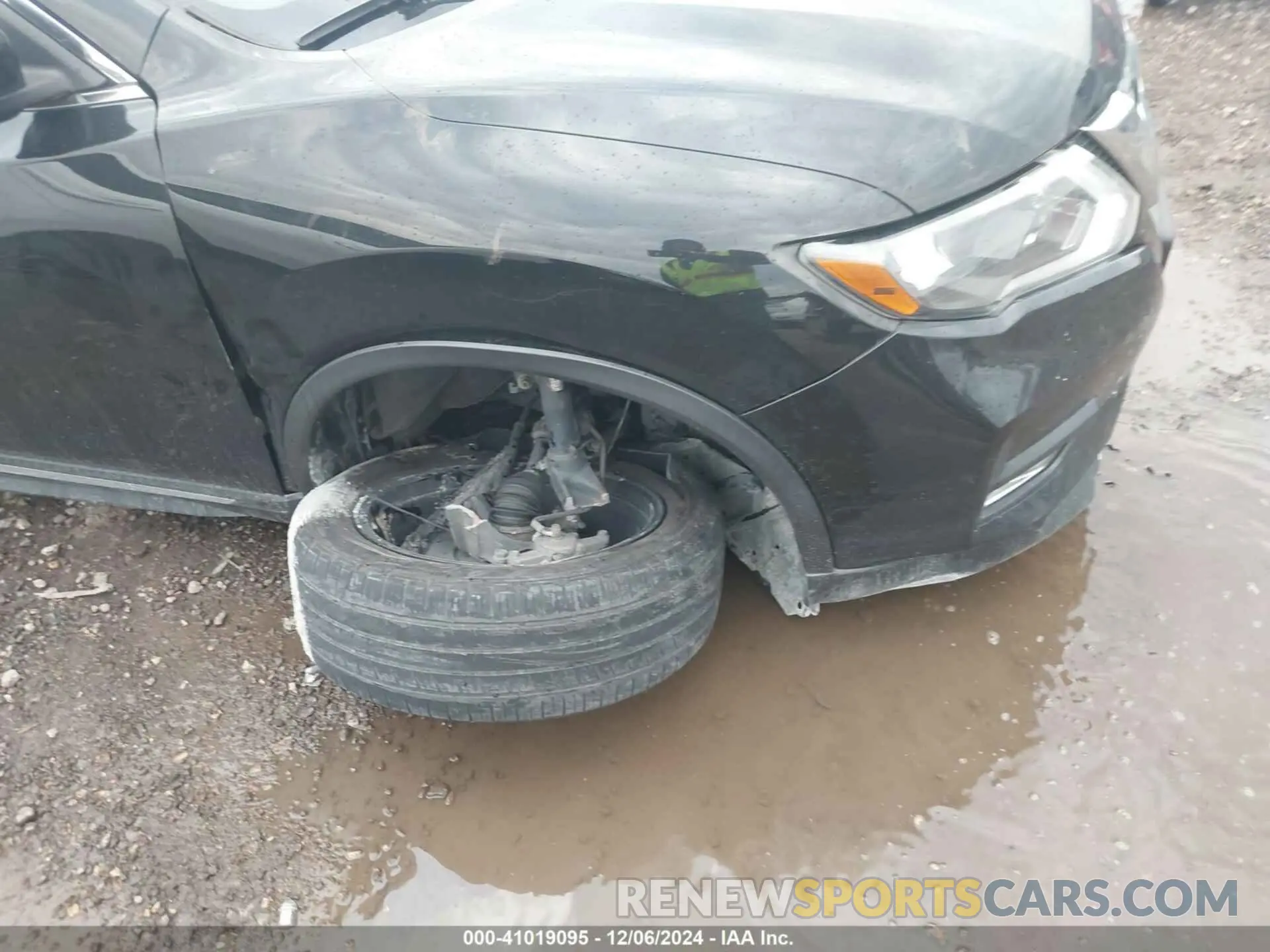 6 Photograph of a damaged car 5N1AT2MT5KC733377 NISSAN ROGUE 2019