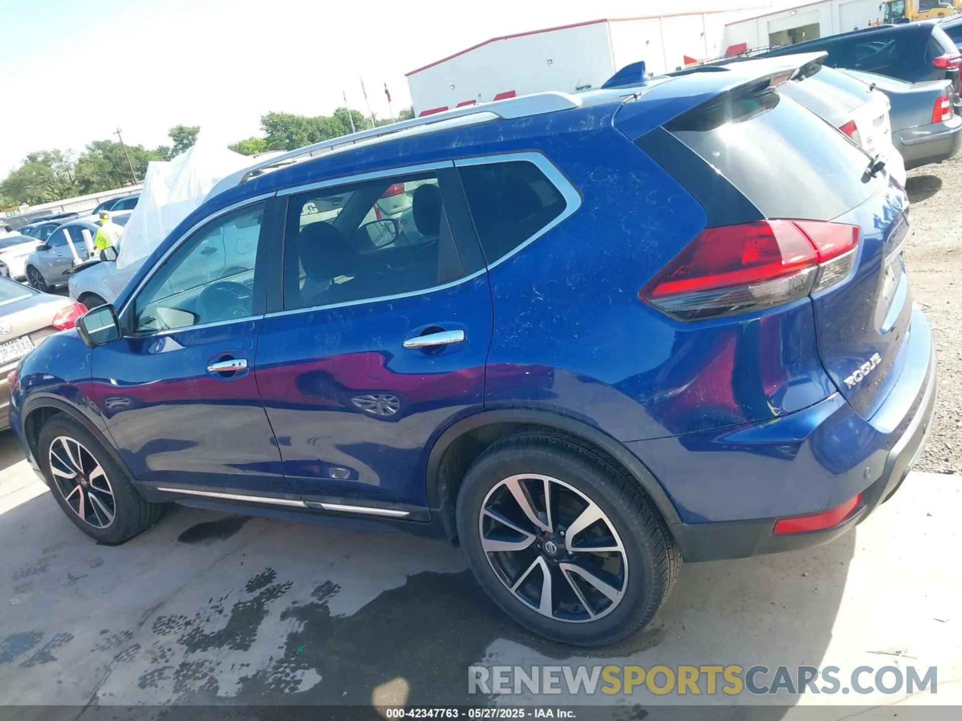 14 Photograph of a damaged car 5N1AT2MT5KC744315 NISSAN ROGUE 2019