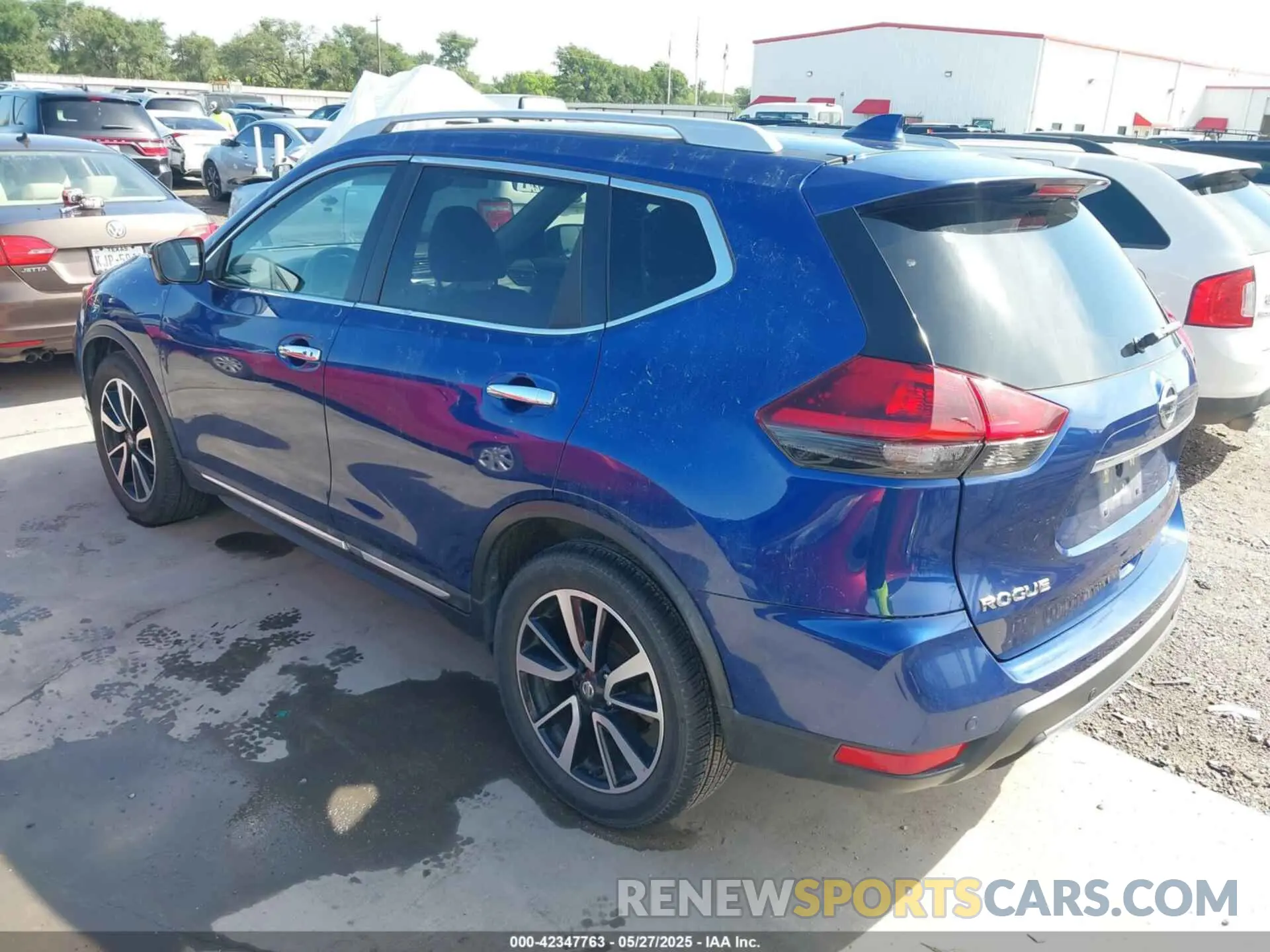 3 Photograph of a damaged car 5N1AT2MT5KC744315 NISSAN ROGUE 2019