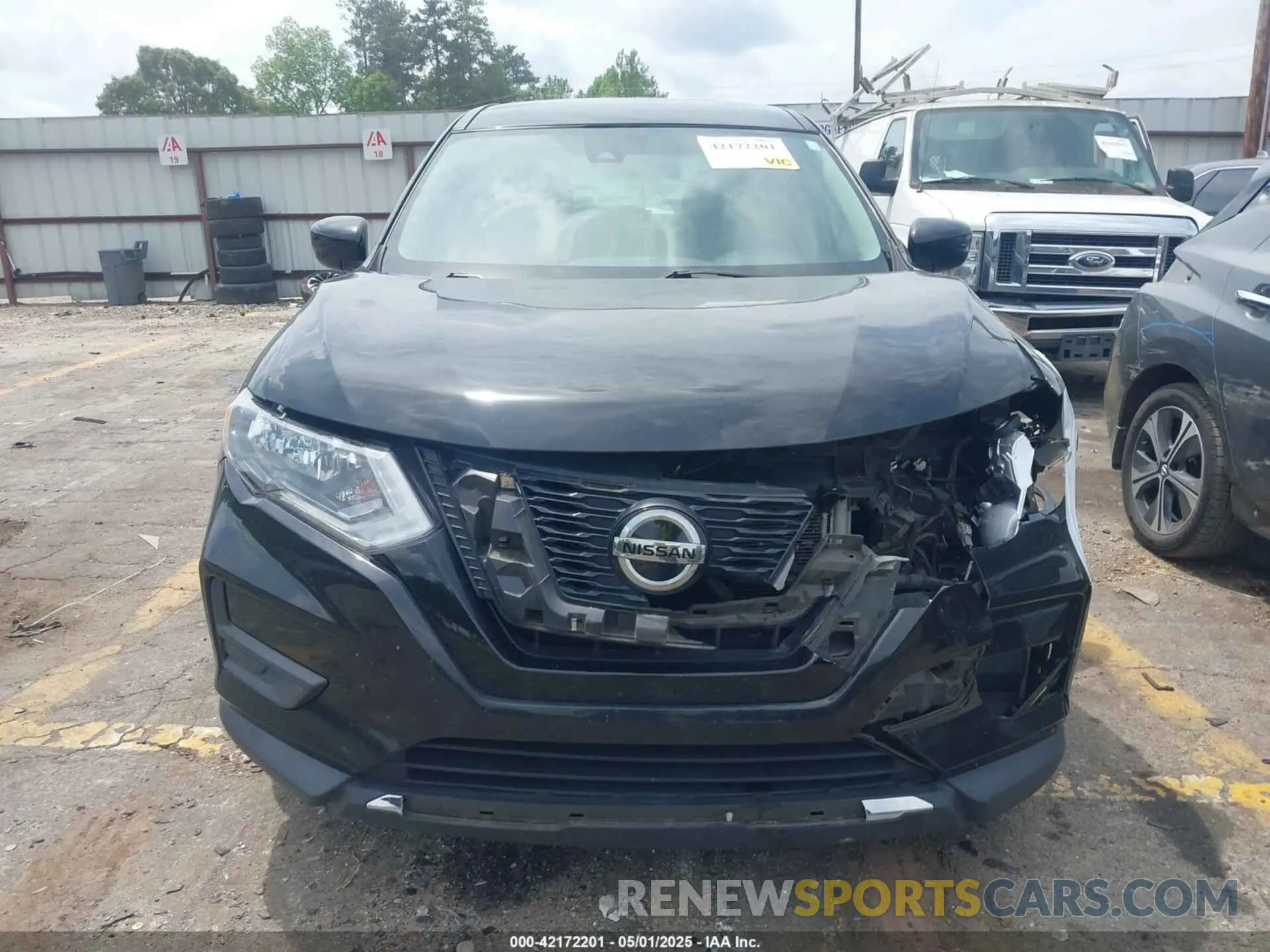 12 Photograph of a damaged car 5N1AT2MT5KC789772 NISSAN ROGUE 2019