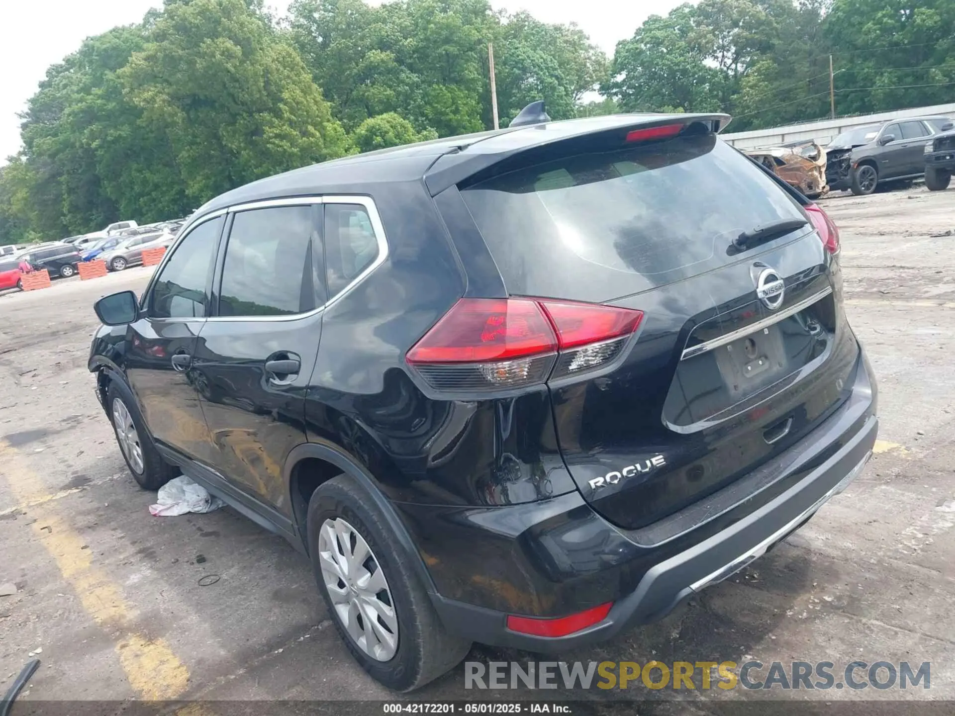 3 Photograph of a damaged car 5N1AT2MT5KC789772 NISSAN ROGUE 2019