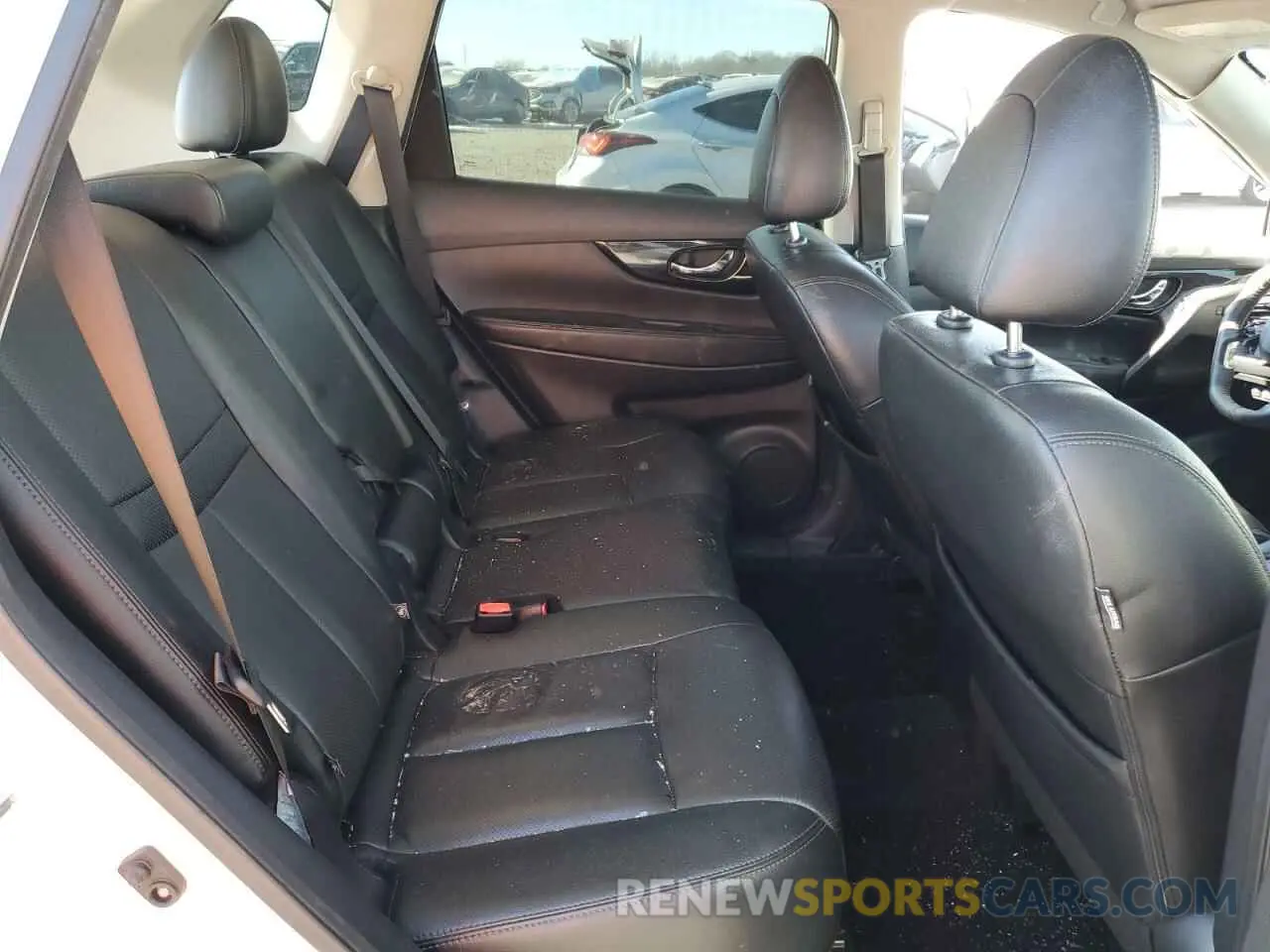 11 Photograph of a damaged car 5N1AT2MT5KC825413 NISSAN ROGUE 2019