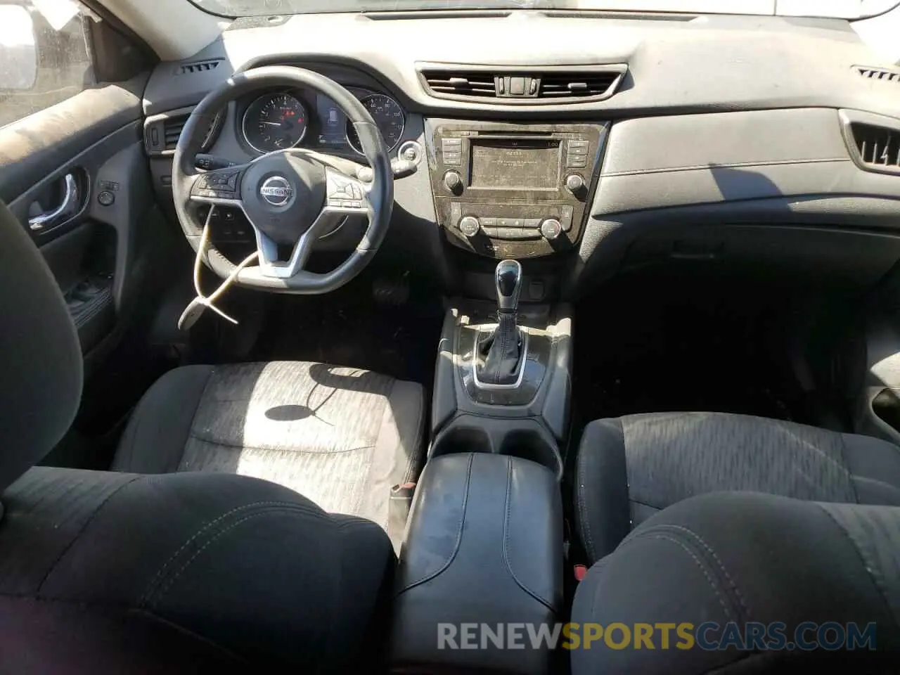 8 Photograph of a damaged car 5N1AT2MT6KC703918 NISSAN ROGUE 2019