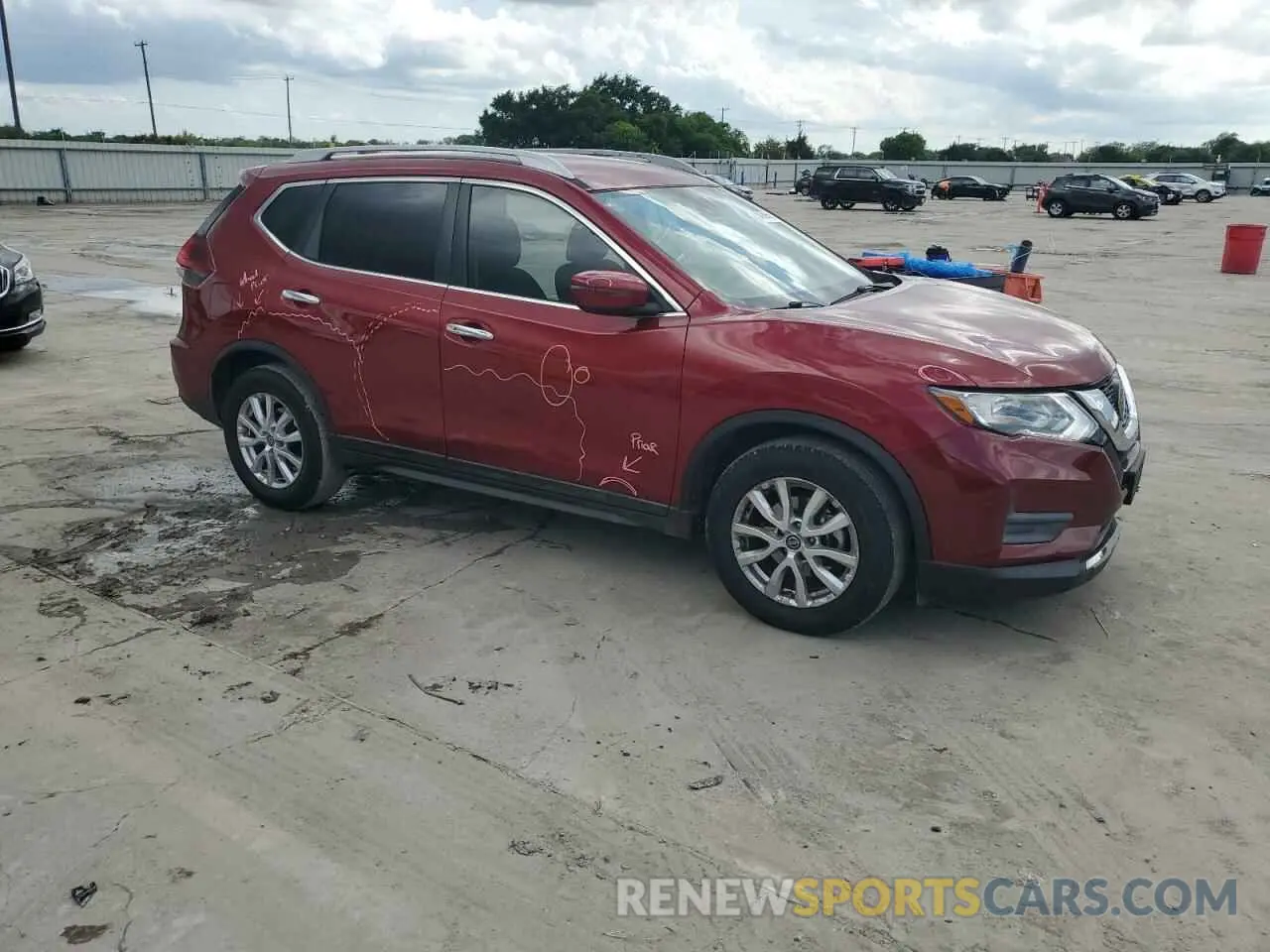 4 Photograph of a damaged car 5N1AT2MT6KC717379 NISSAN ROGUE 2019