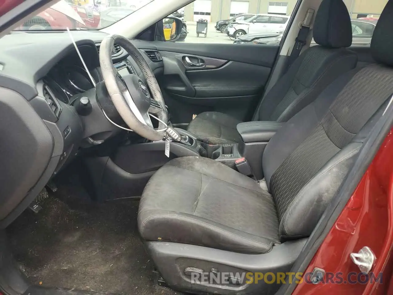 7 Photograph of a damaged car 5N1AT2MT6KC717379 NISSAN ROGUE 2019